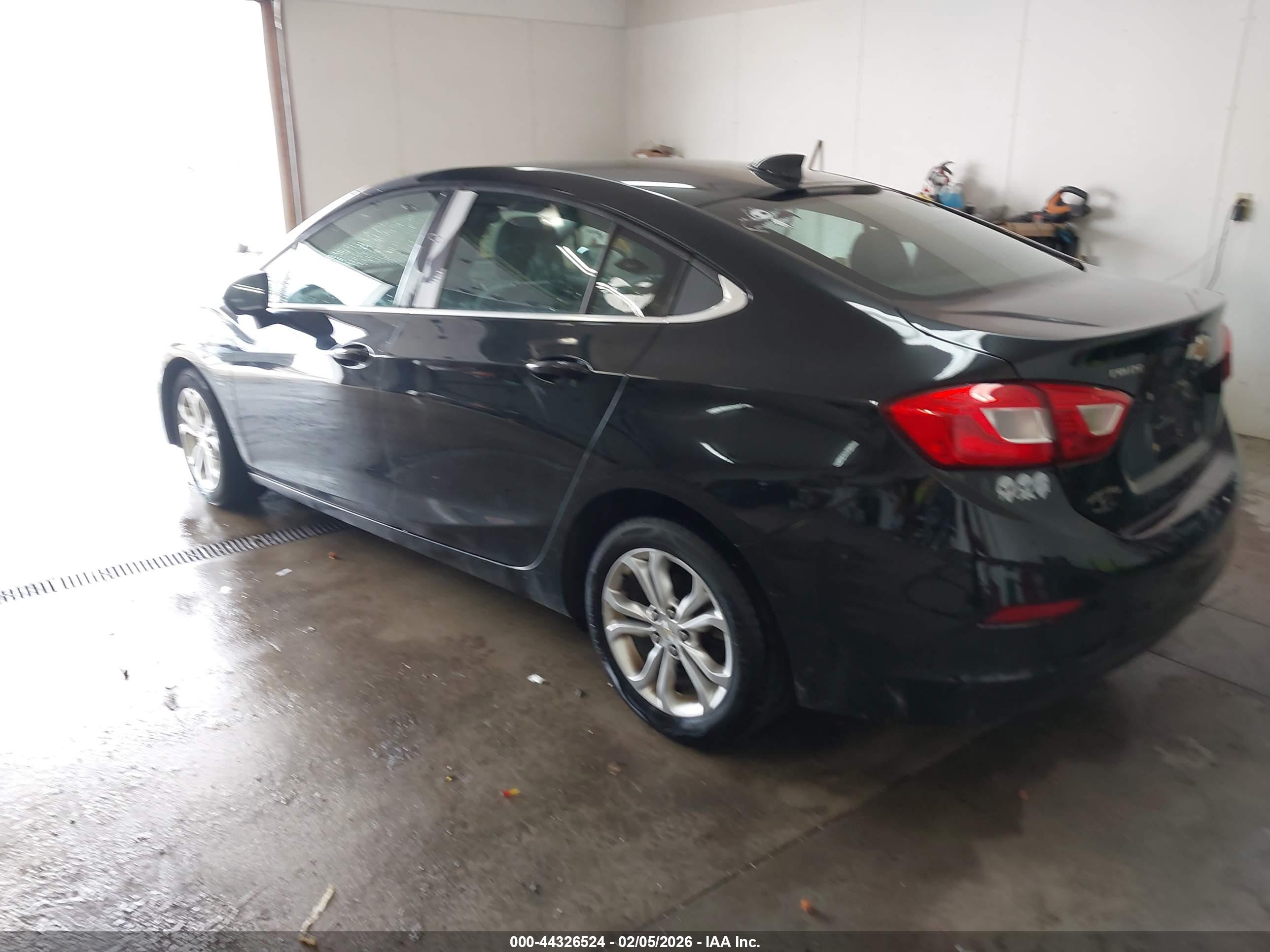 CHEVROLET CRUZE image 3