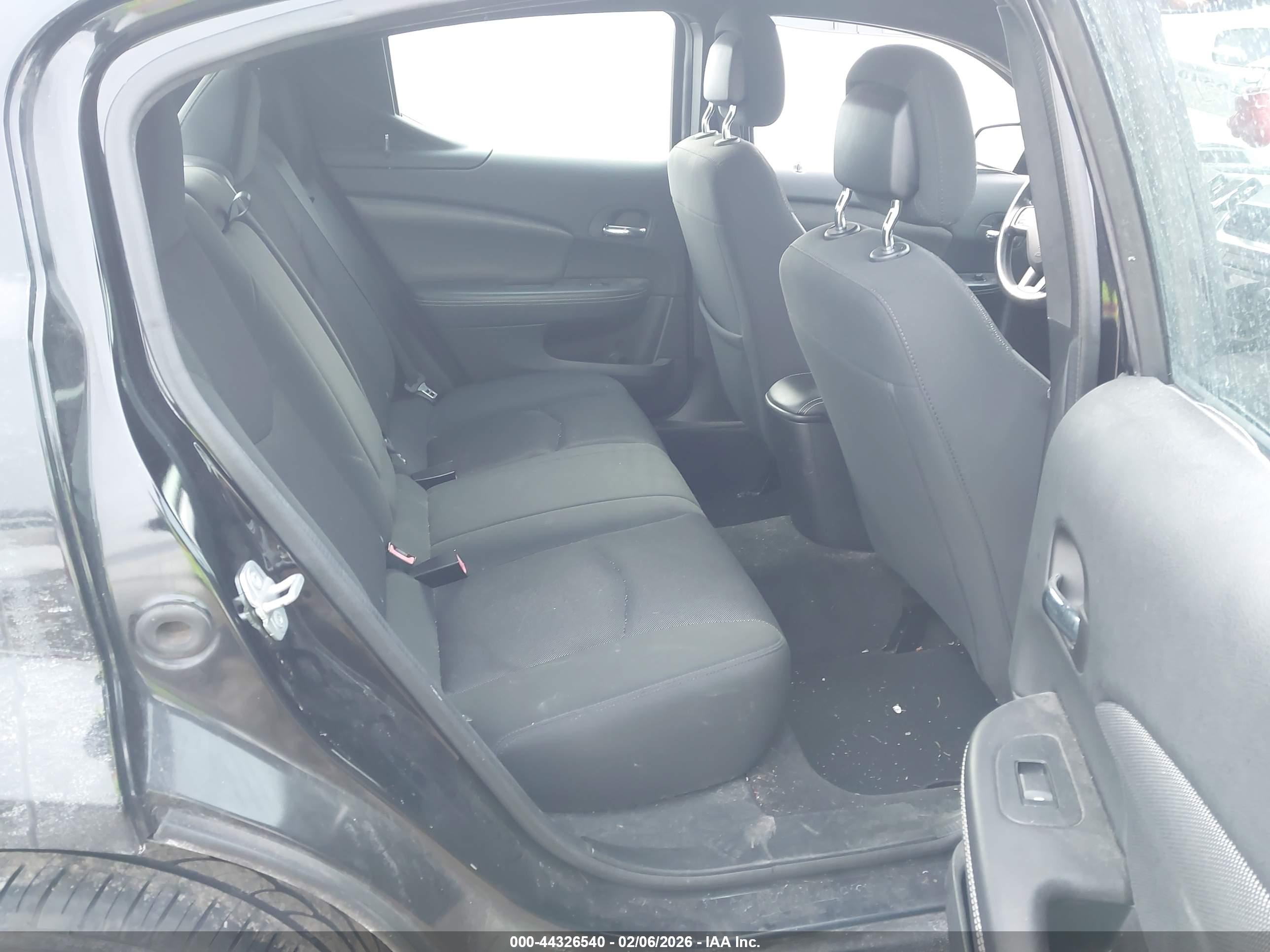 DODGE AVENGER image 8