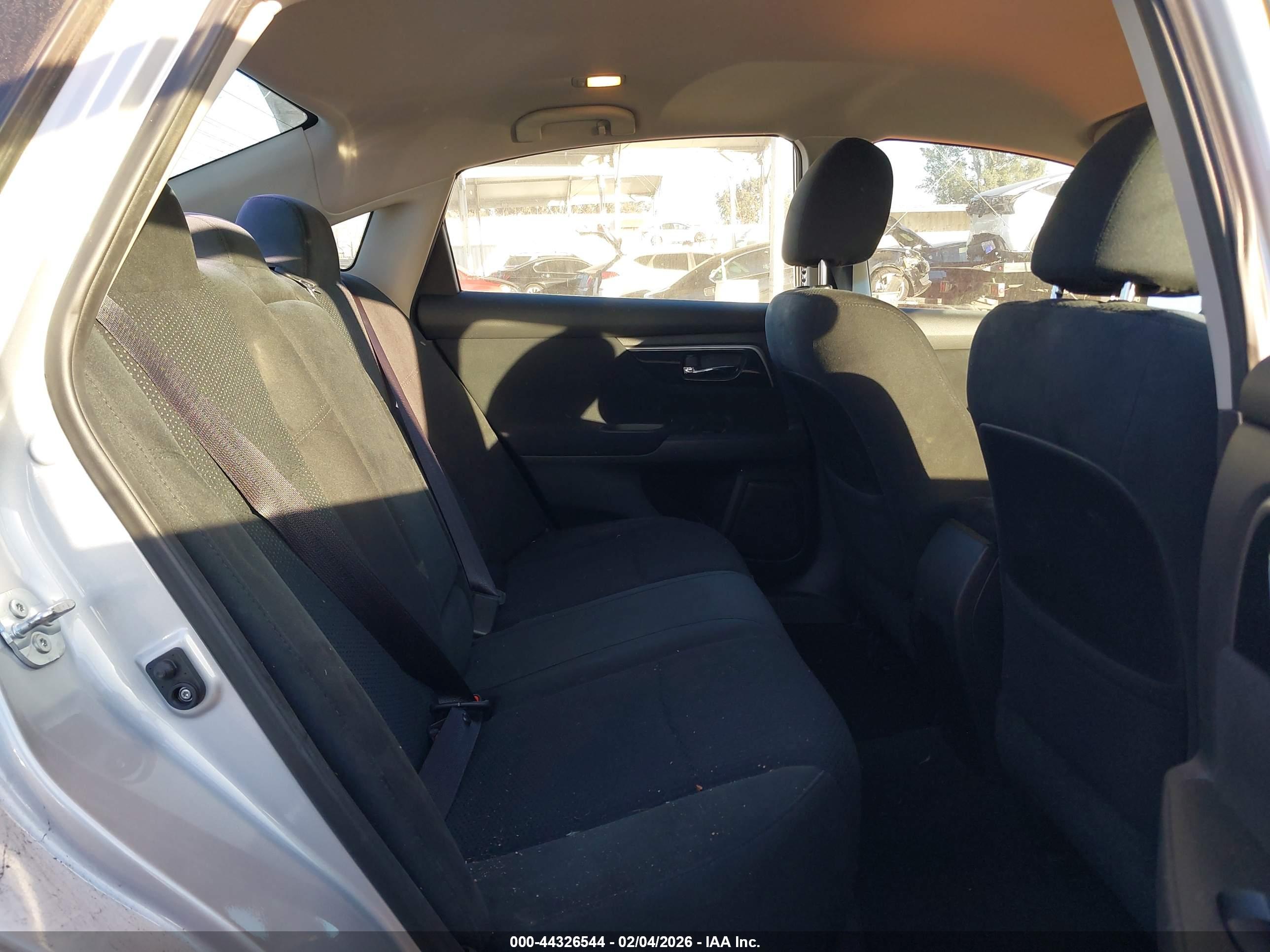 NISSAN ALTIMA image 8