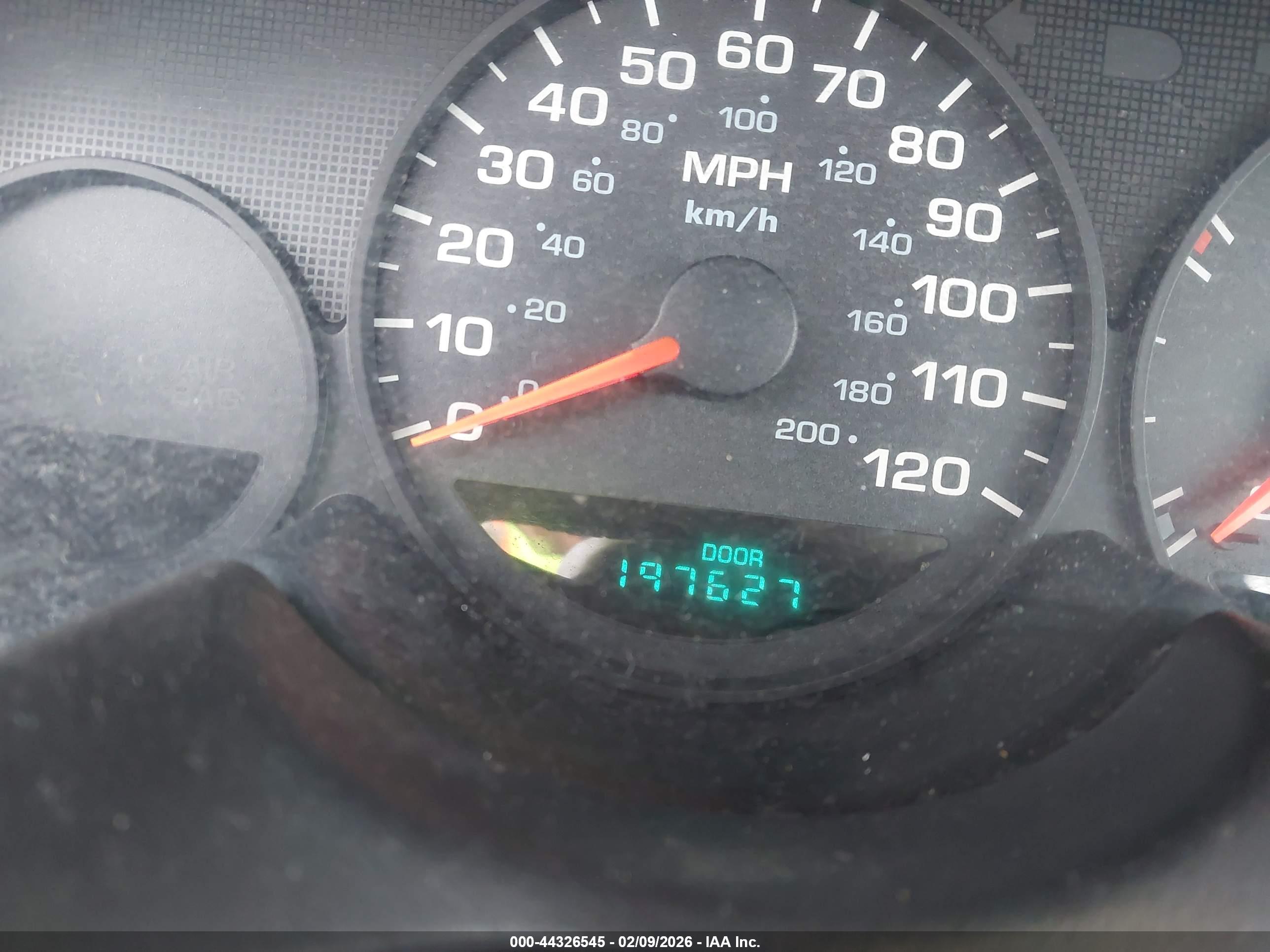 DODGE NEON image 7