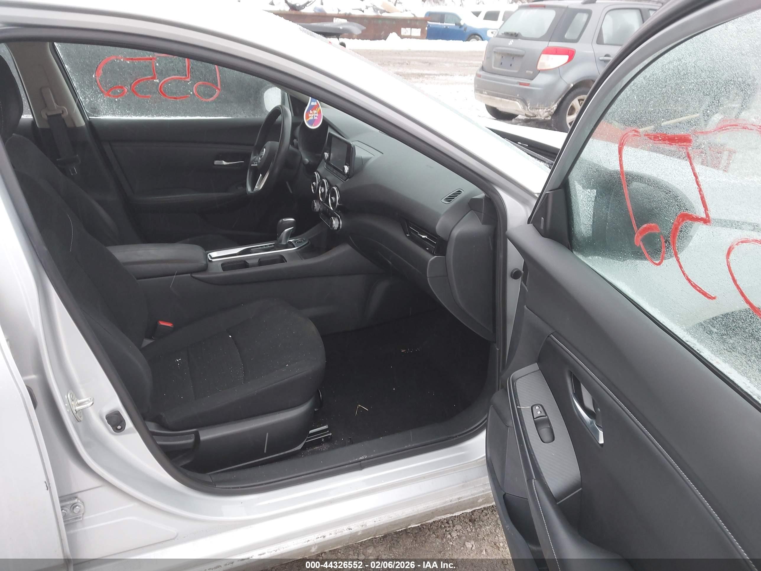 NISSAN SENTRA image 5