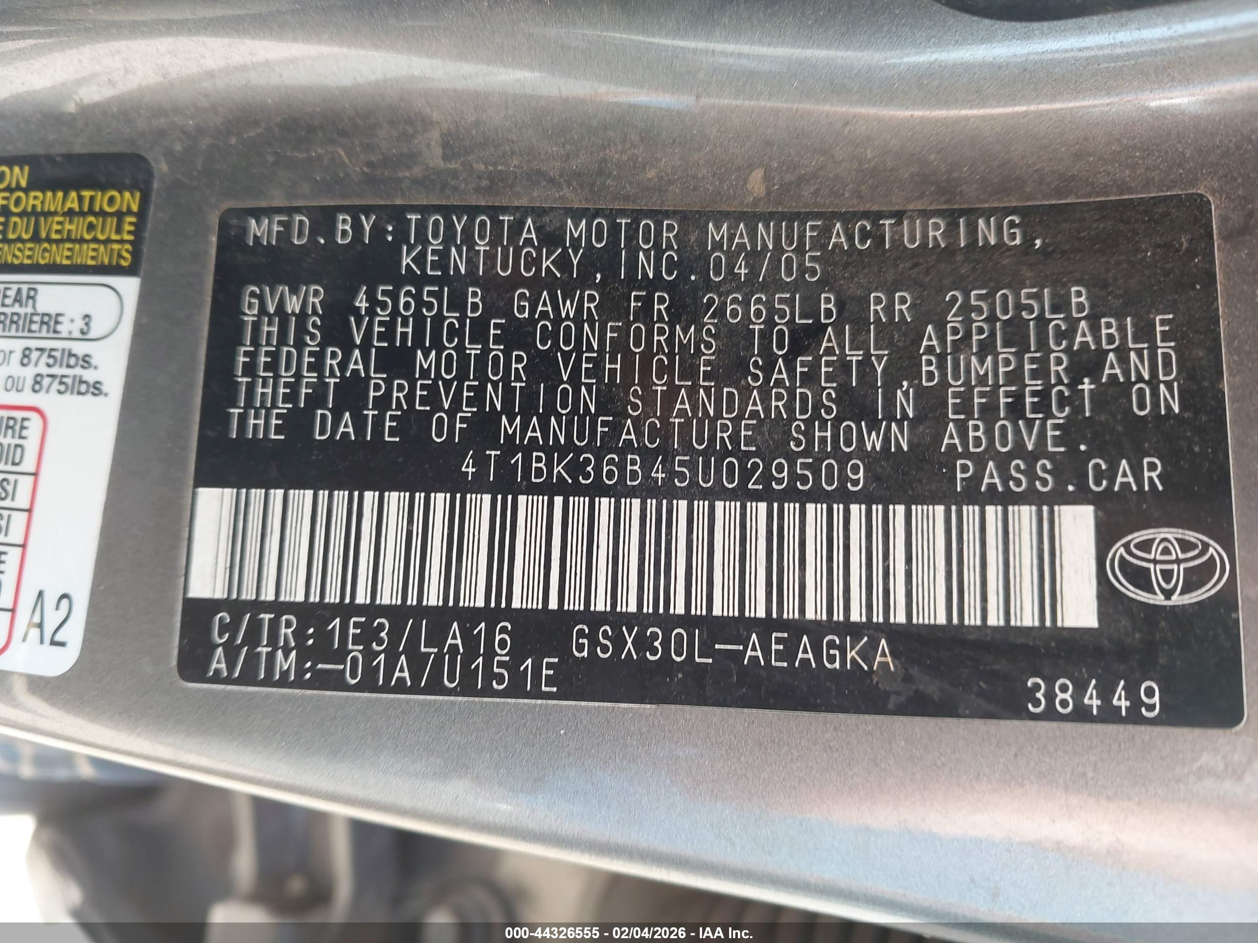 TOYOTA AVALON image 9