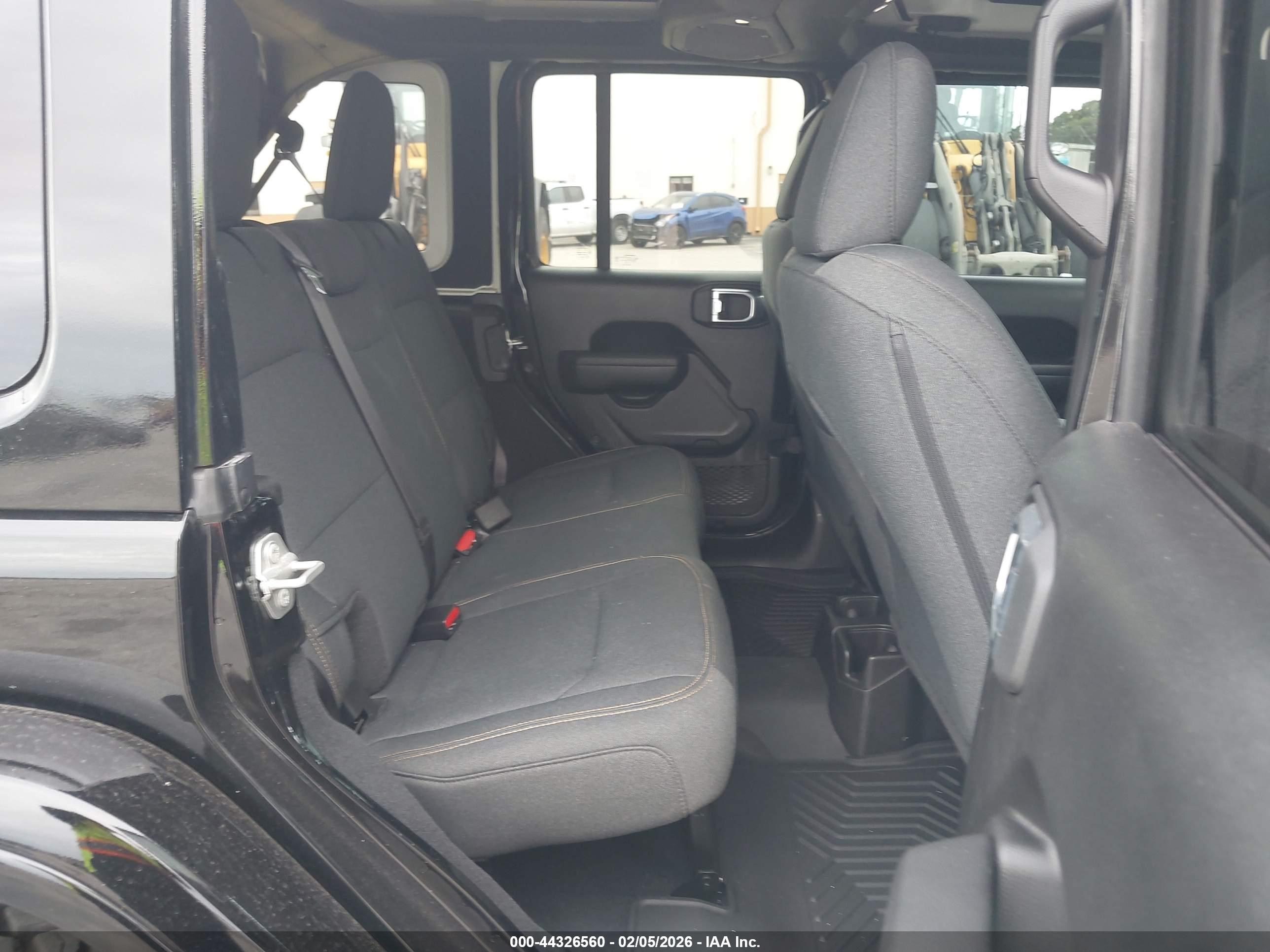 JEEP WRANGLER image 8