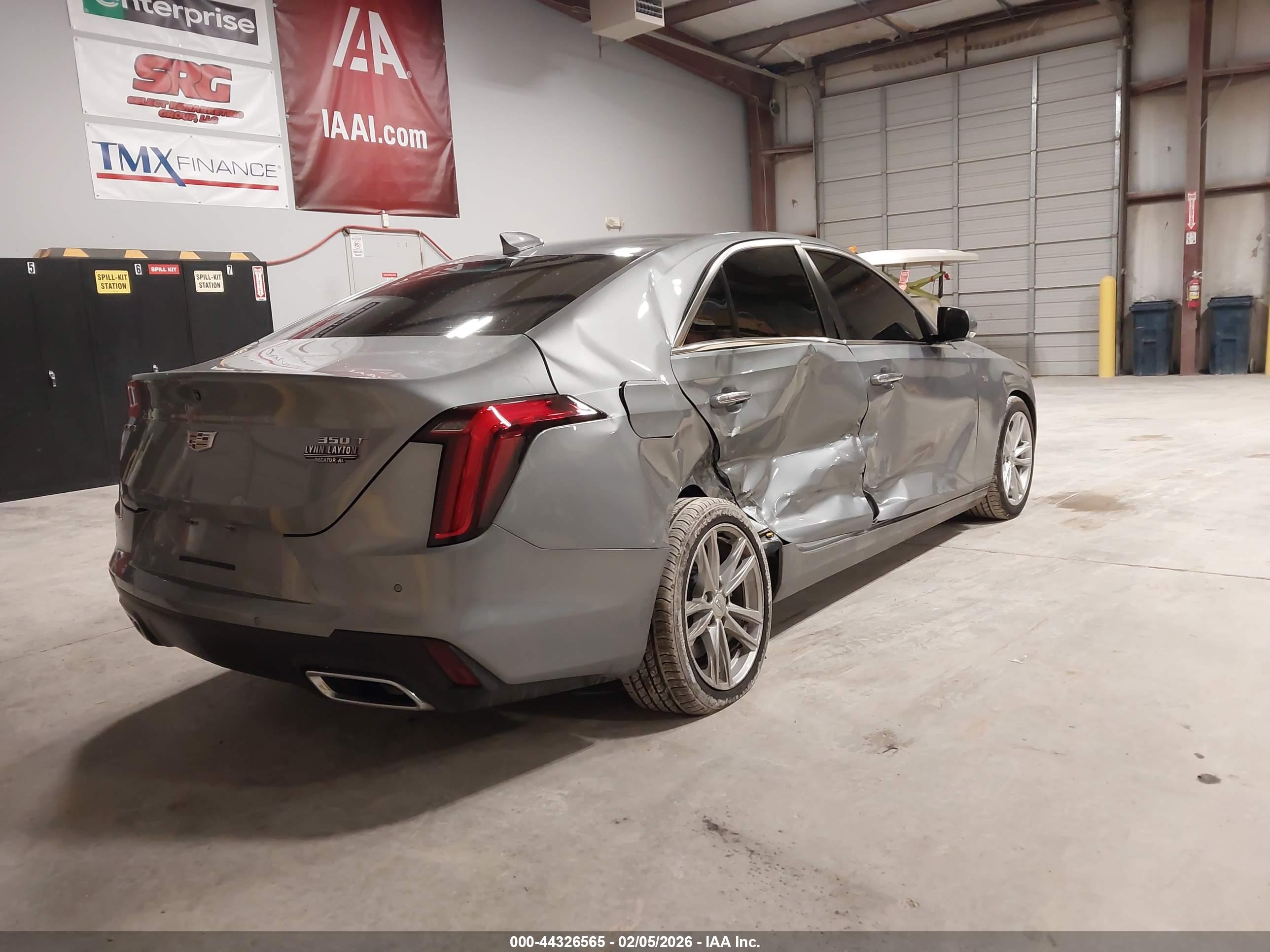 CADILLAC CT4 image 4