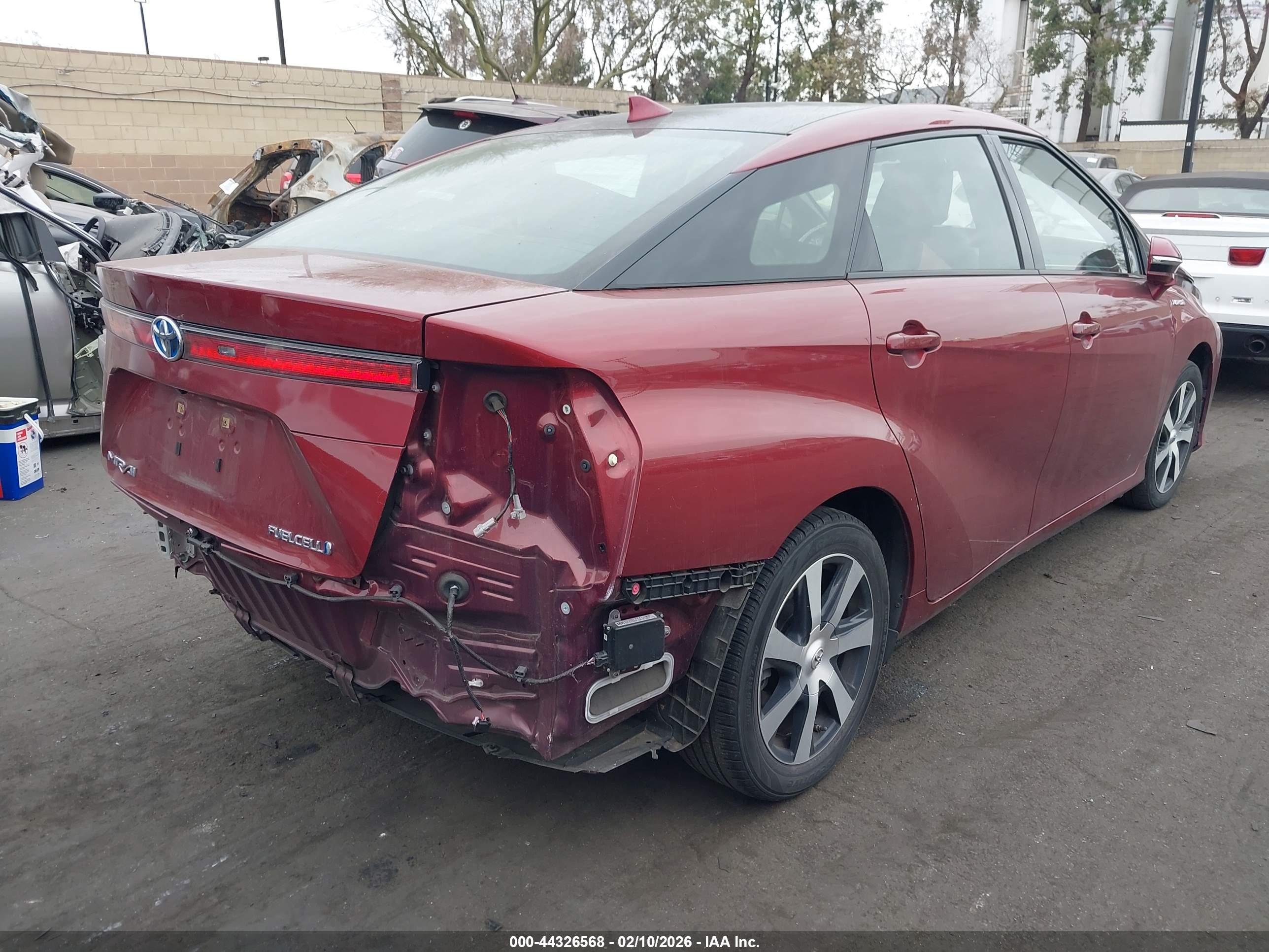 TOYOTA MIRAI image 4