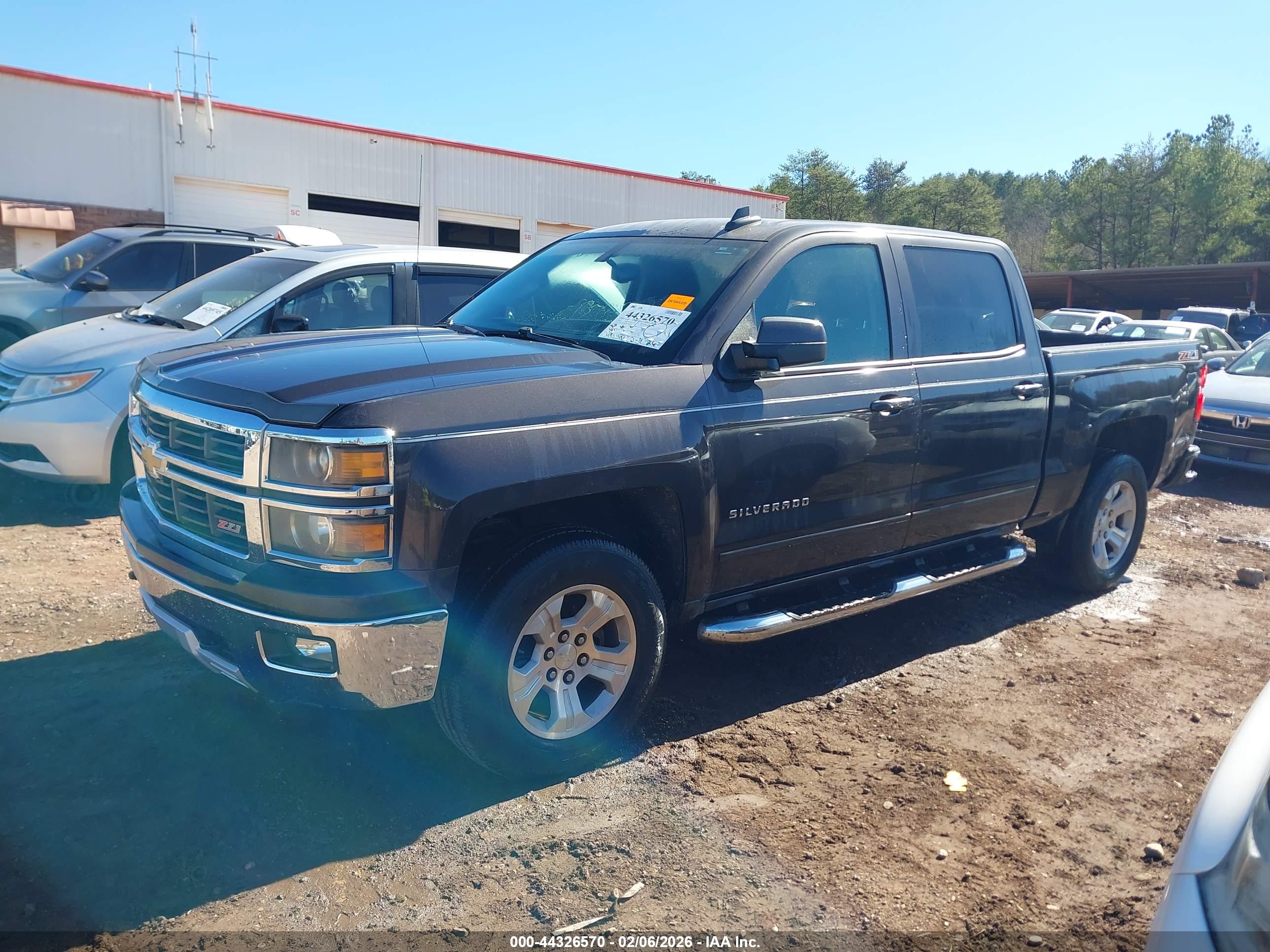 CHEVROLET SILVERADO image 2