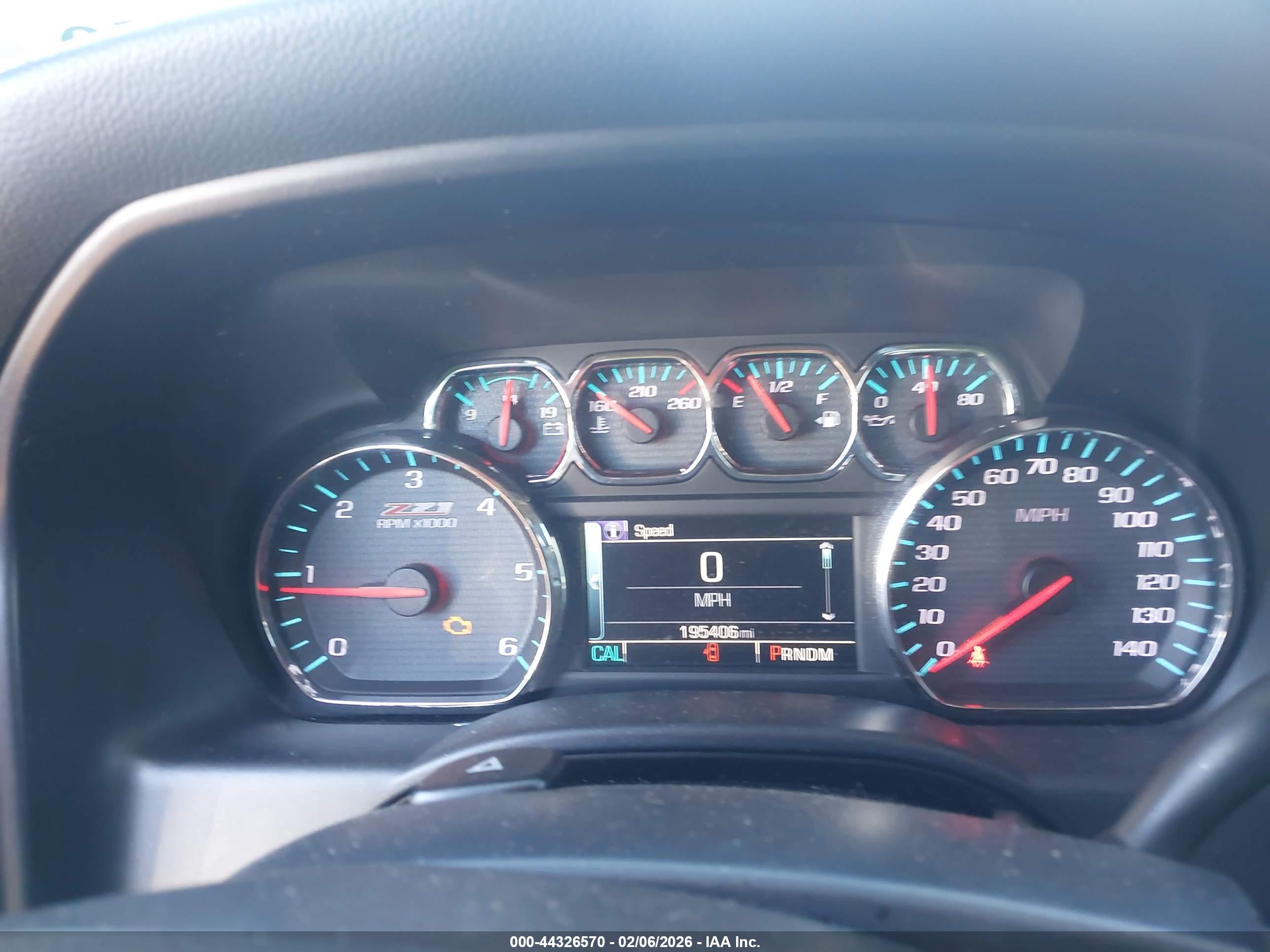 CHEVROLET SILVERADO image 7