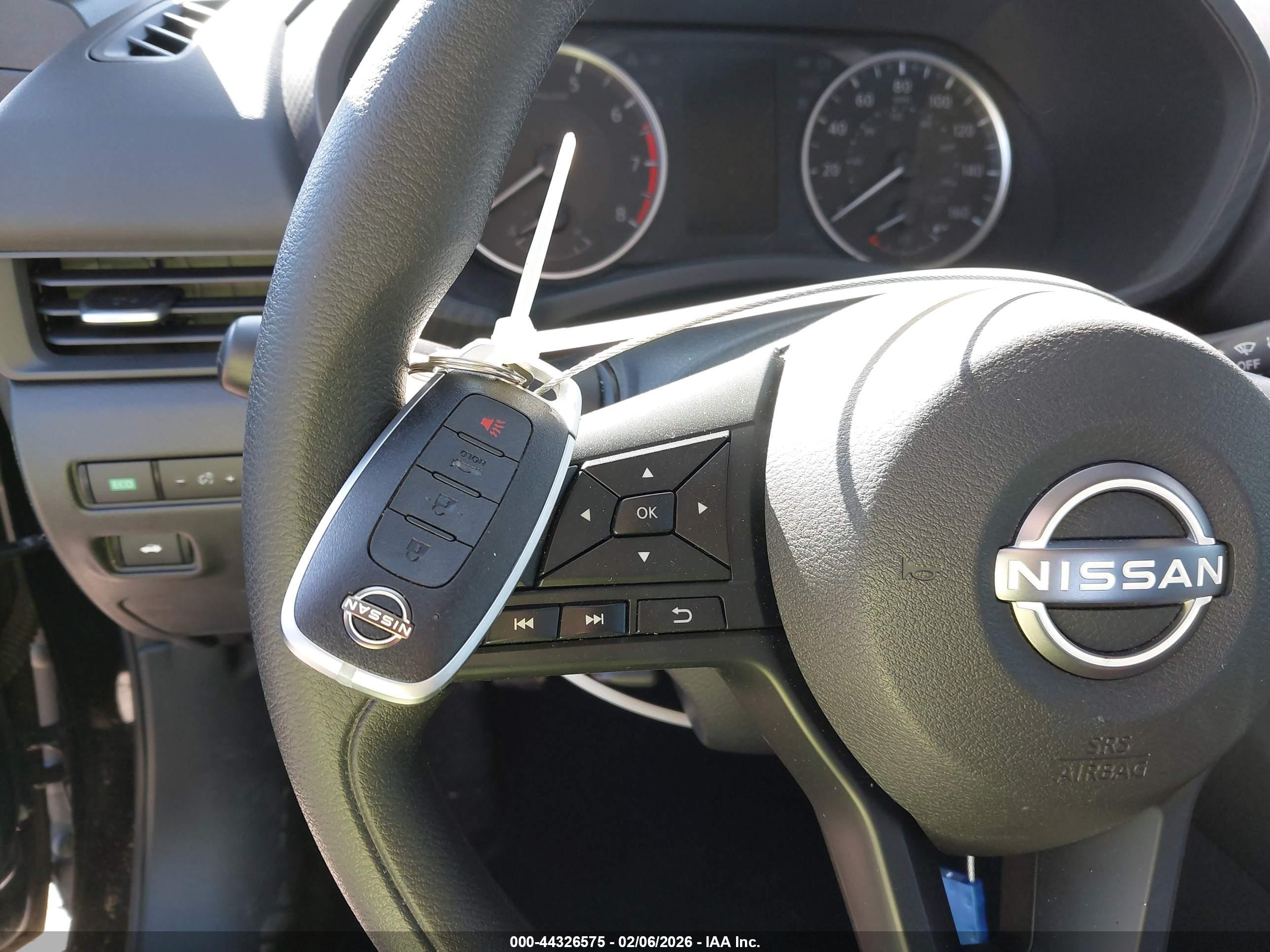 NISSAN SENTRA image 11