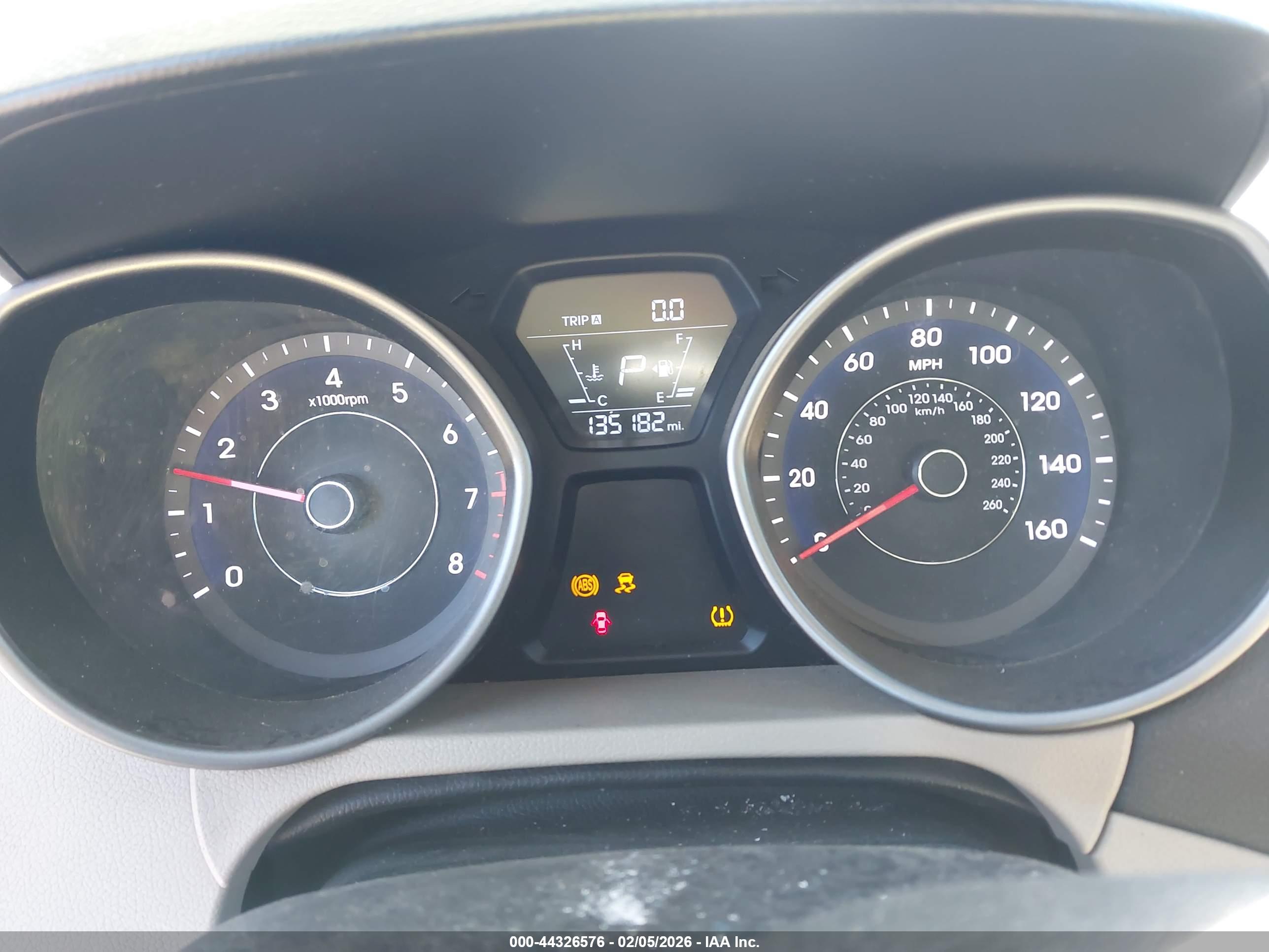 HYUNDAI ELANTRA image 7