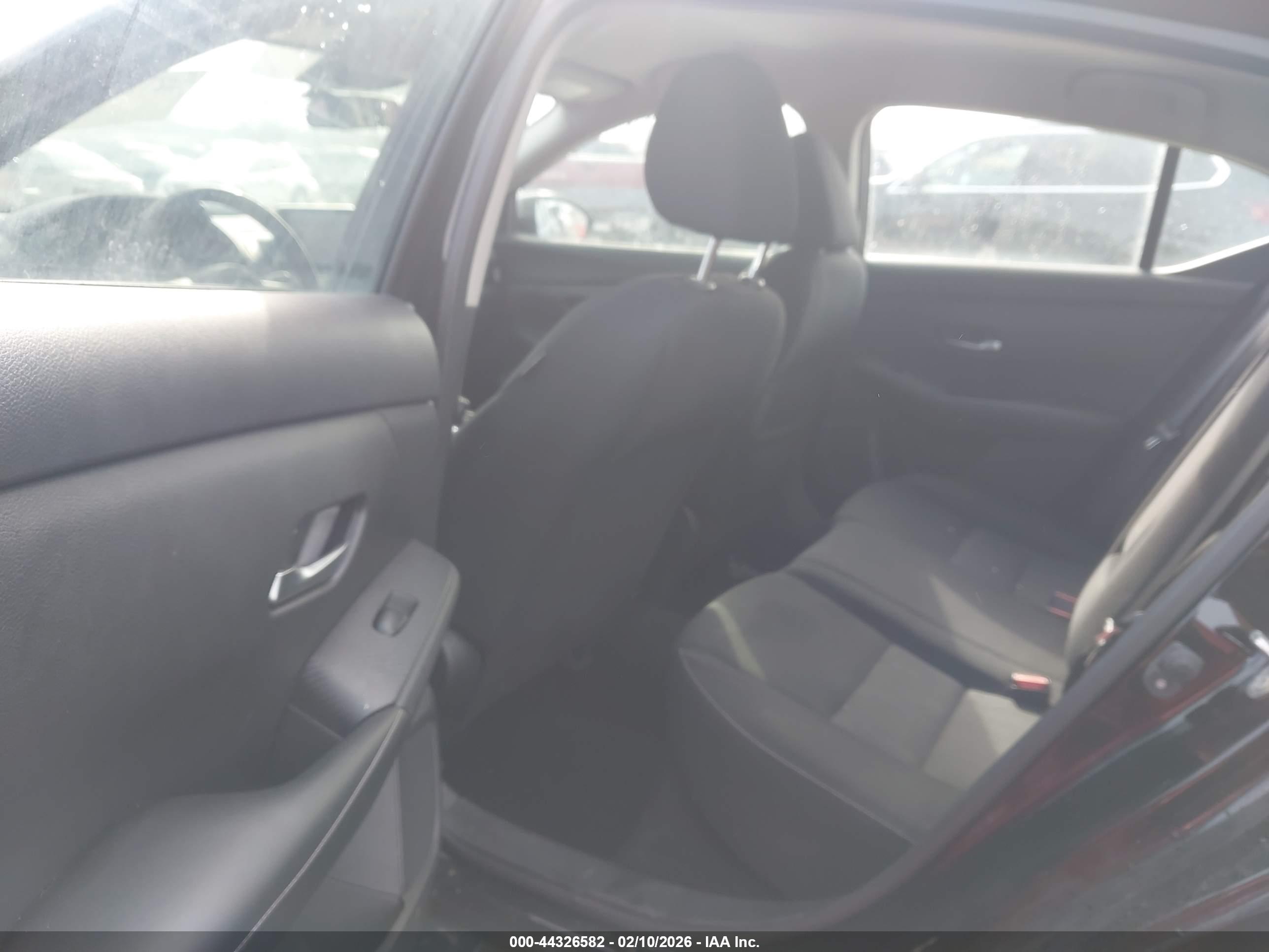 NISSAN SENTRA image 8