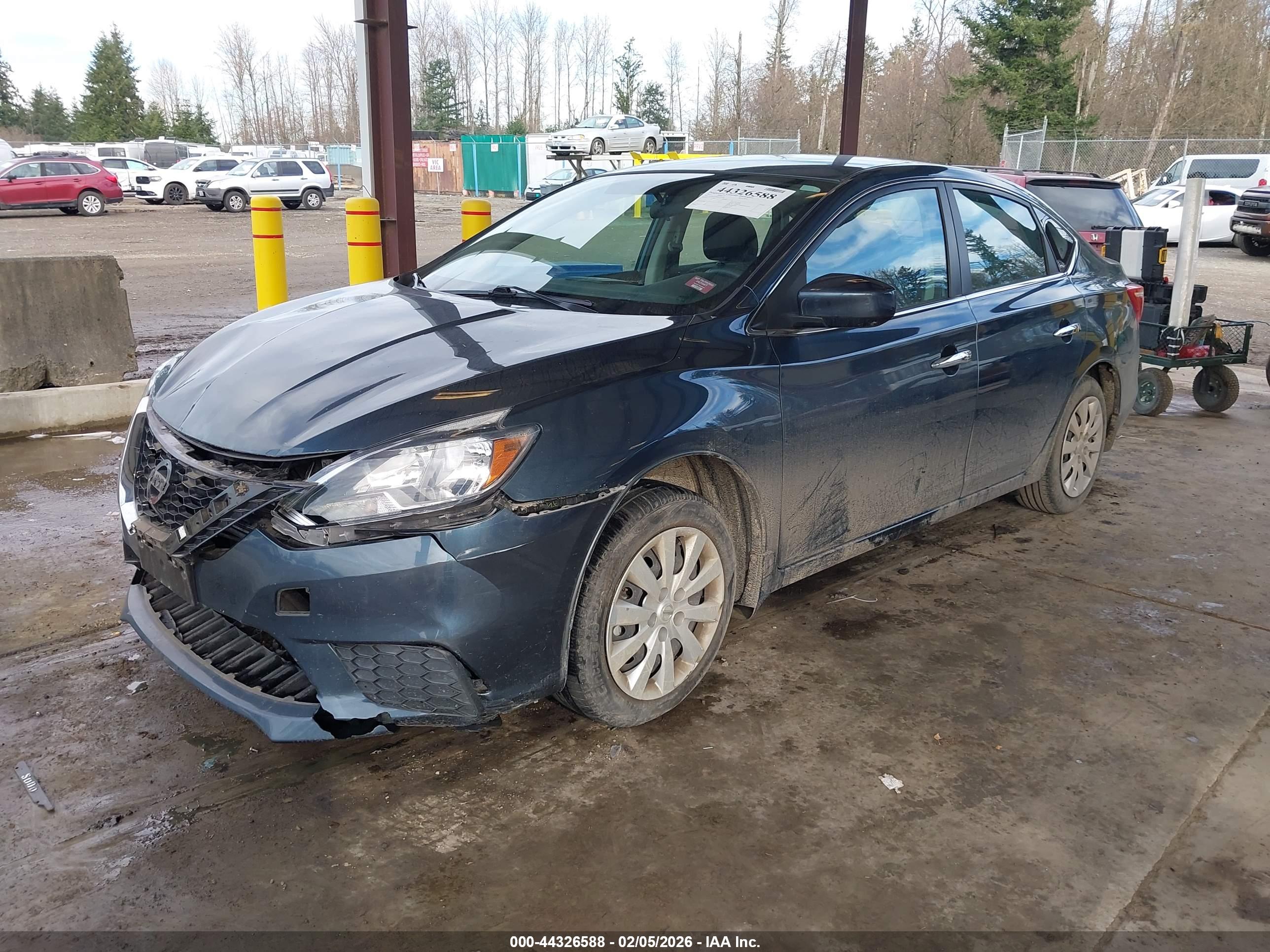 NISSAN SENTRA image 2