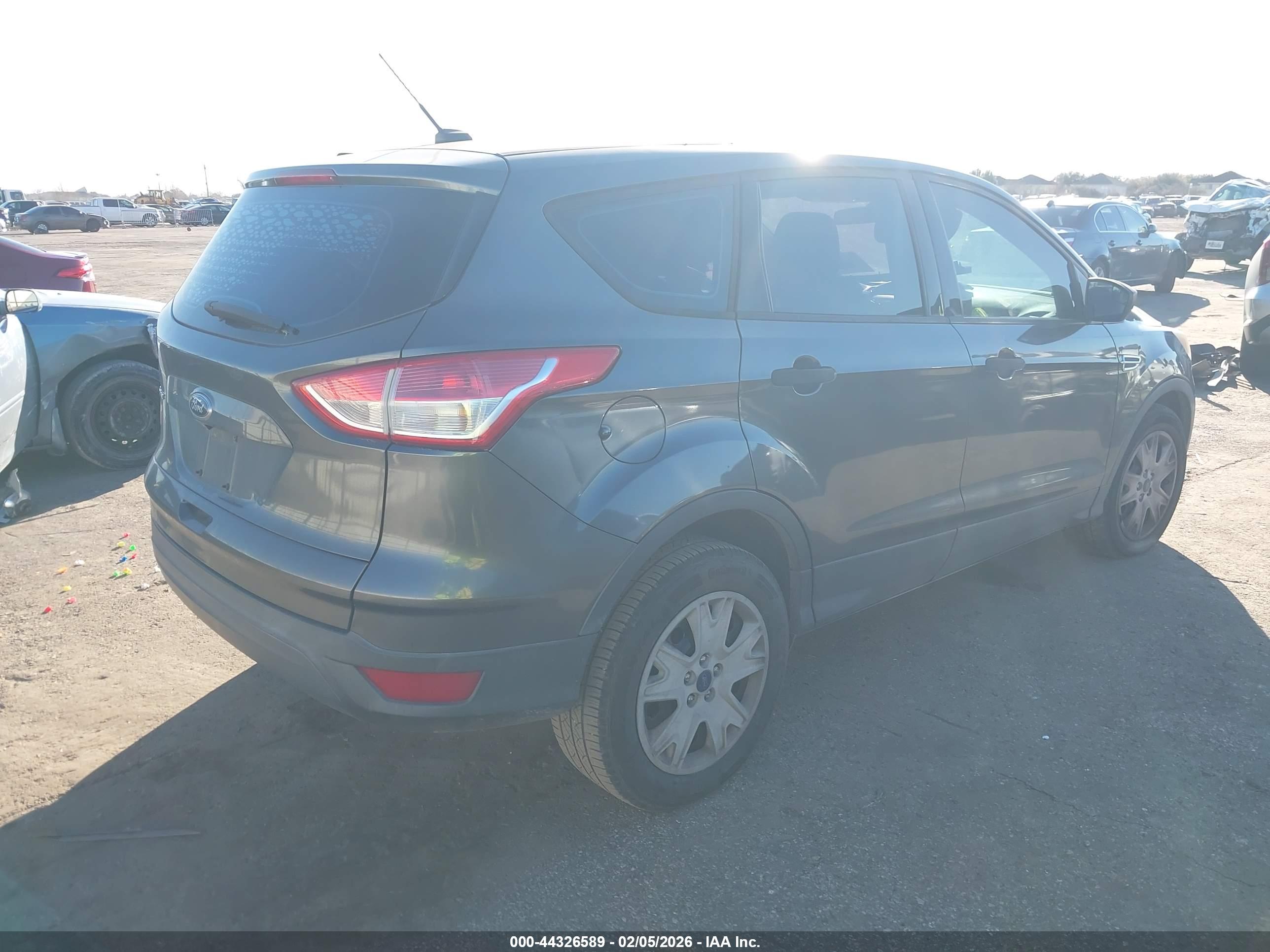 FORD ESCAPE image 4