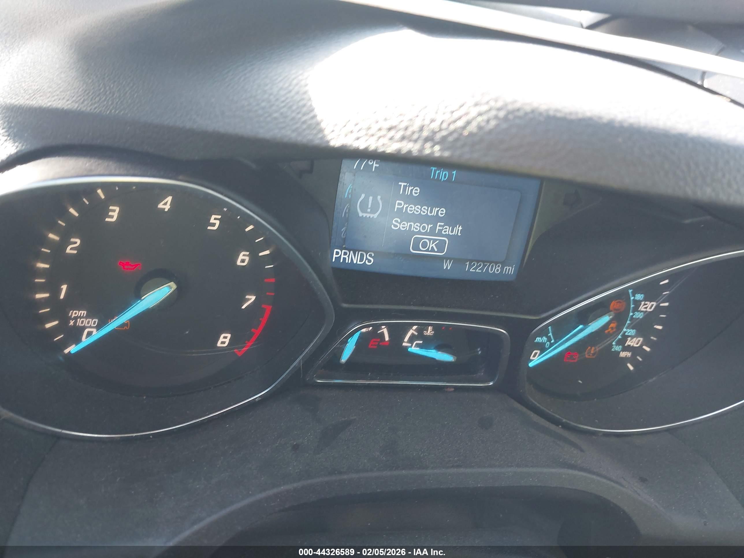 FORD ESCAPE image 7