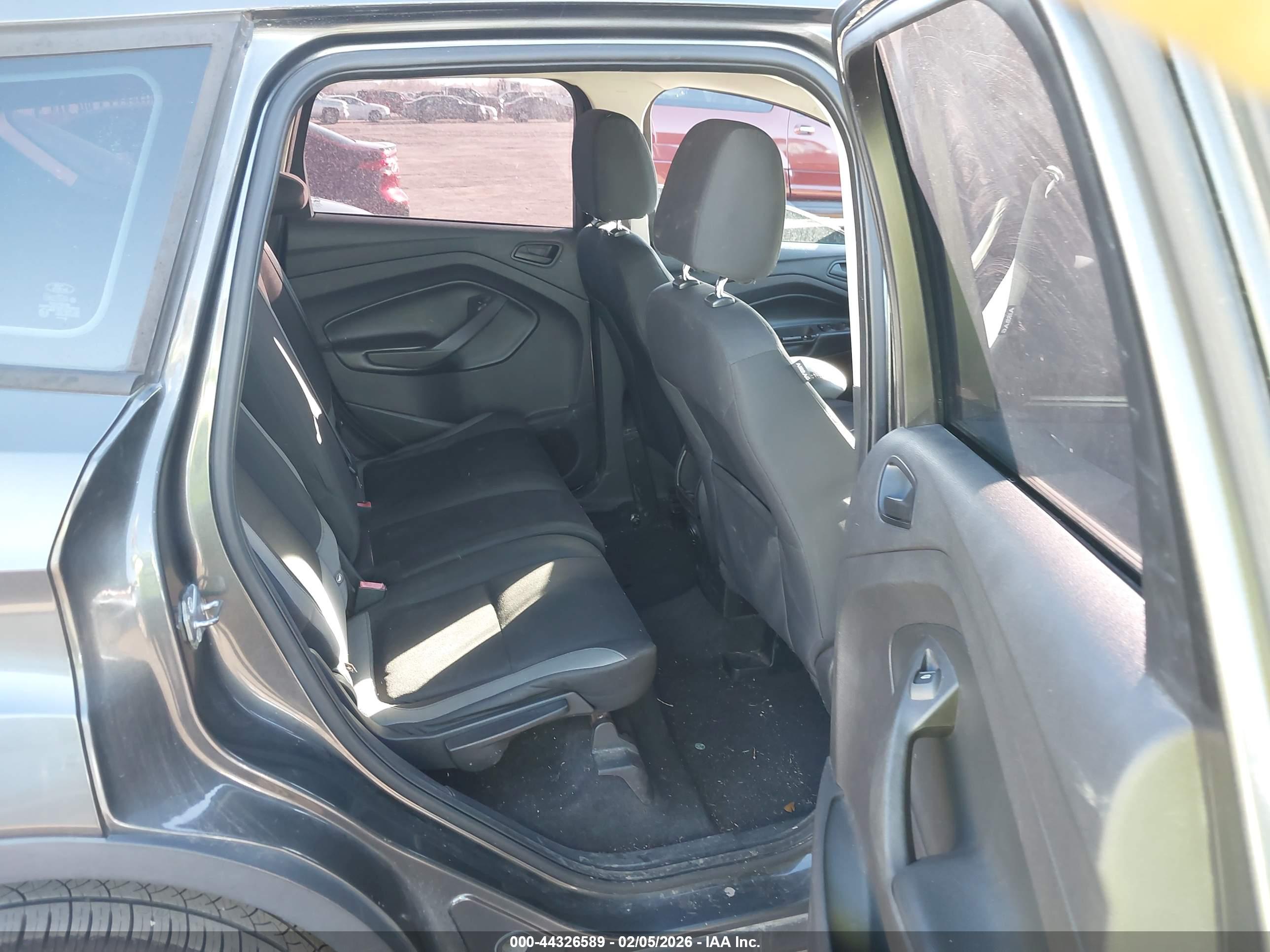 FORD ESCAPE image 8