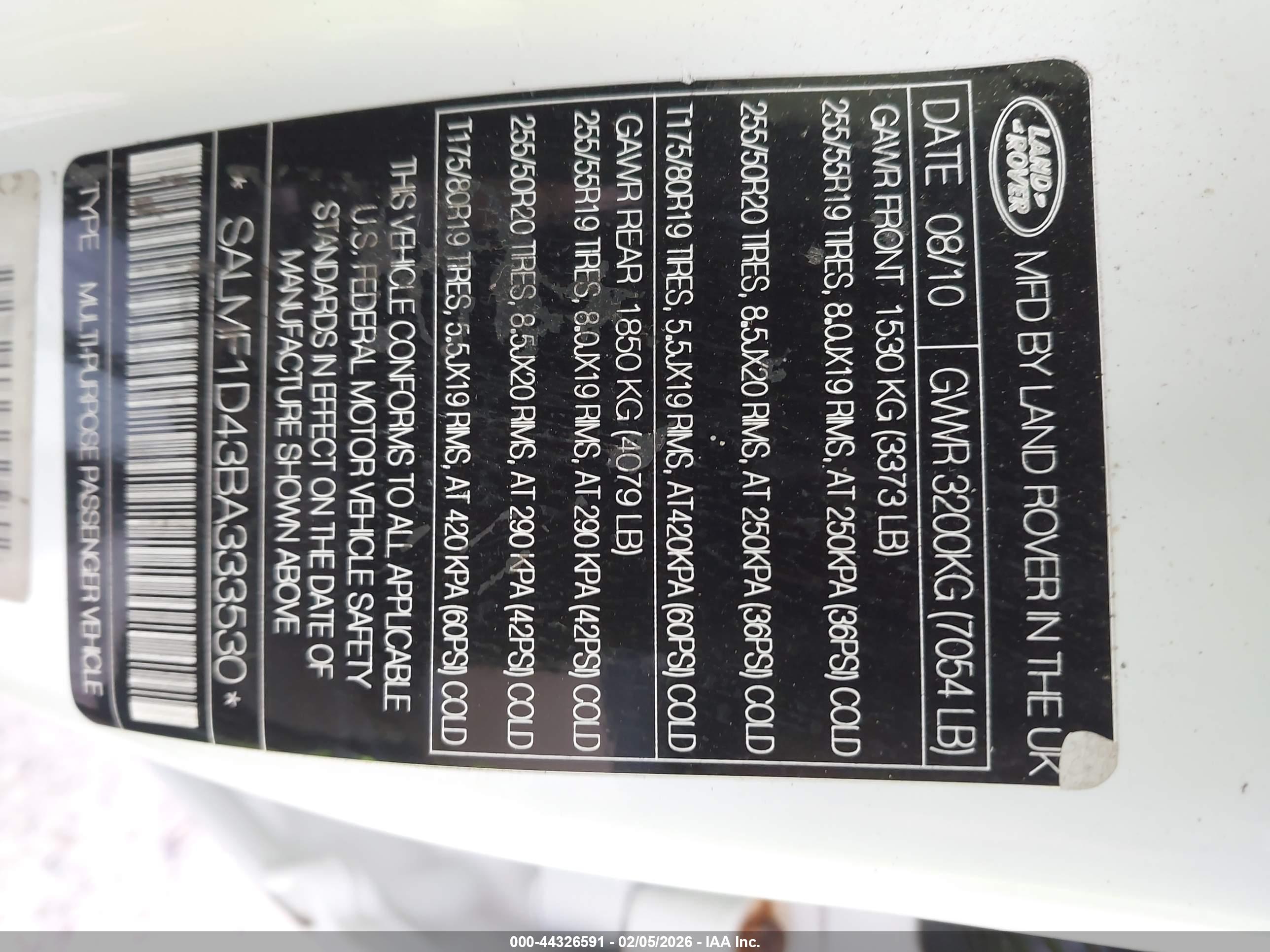 LAND ROVER image 9