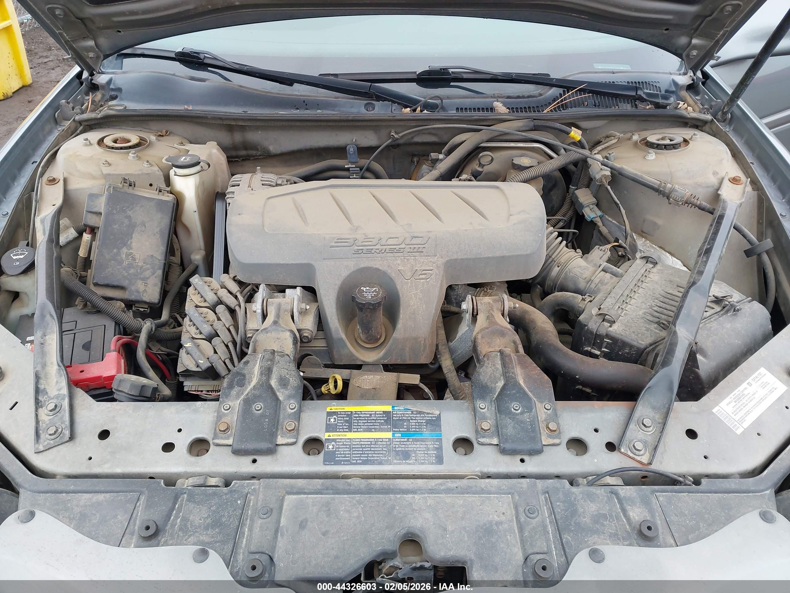 PONTIAC GRAND image 10