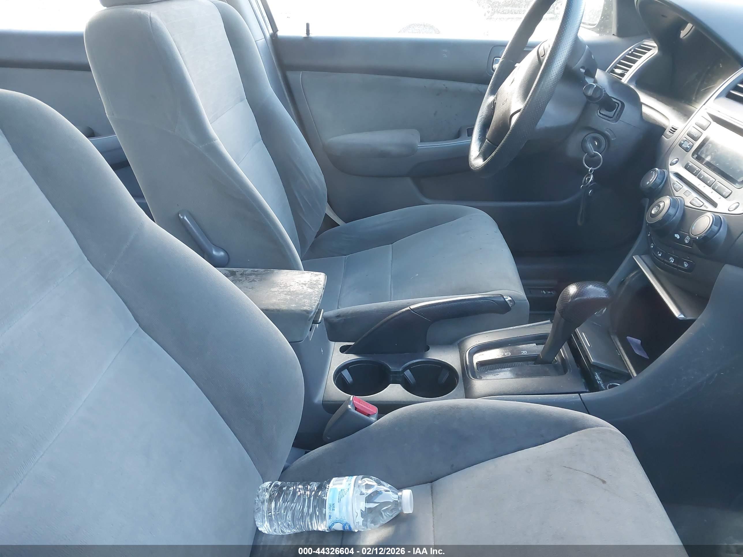HONDA ACCORD image 5