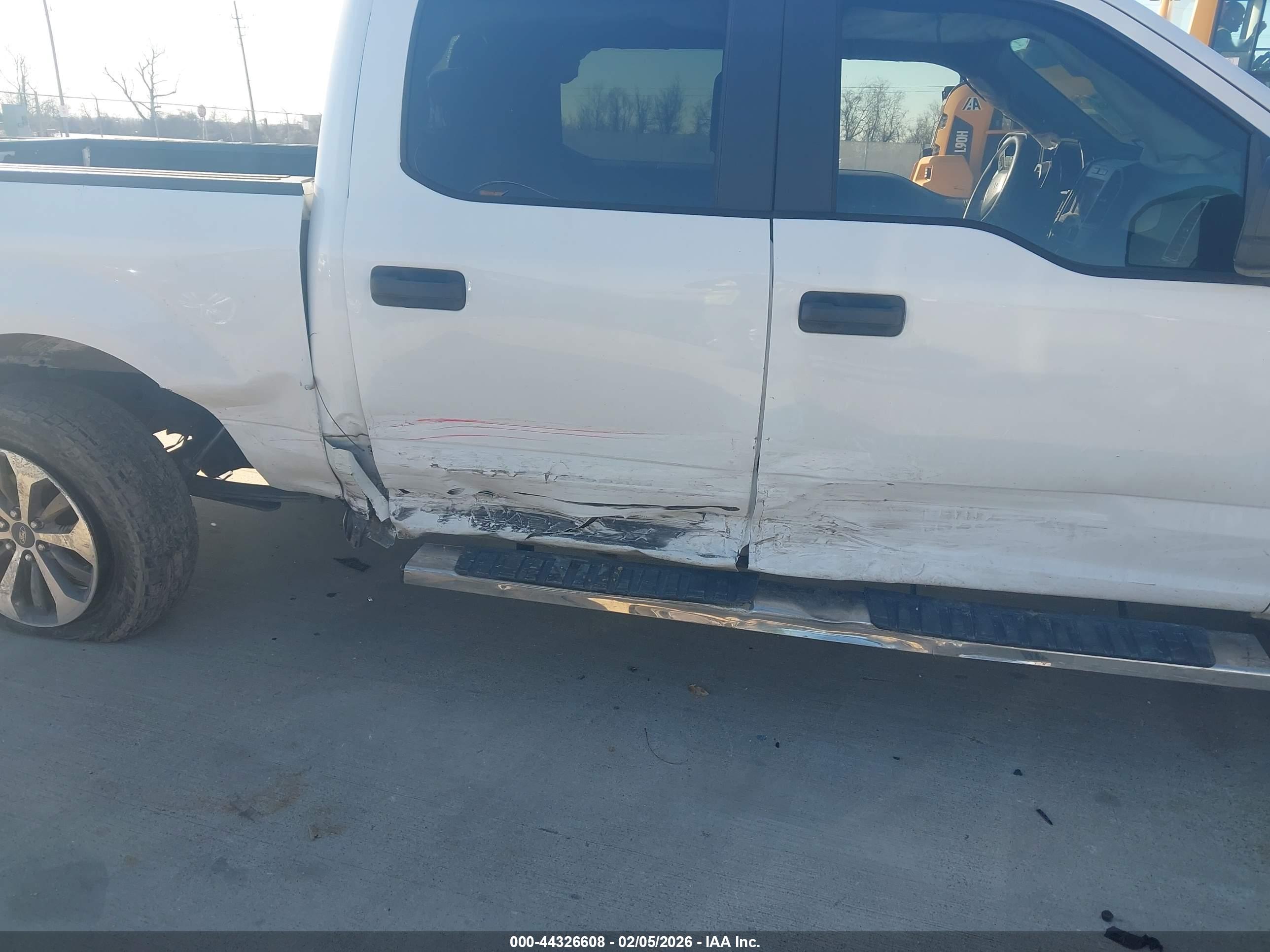 FORD F-150 image 6