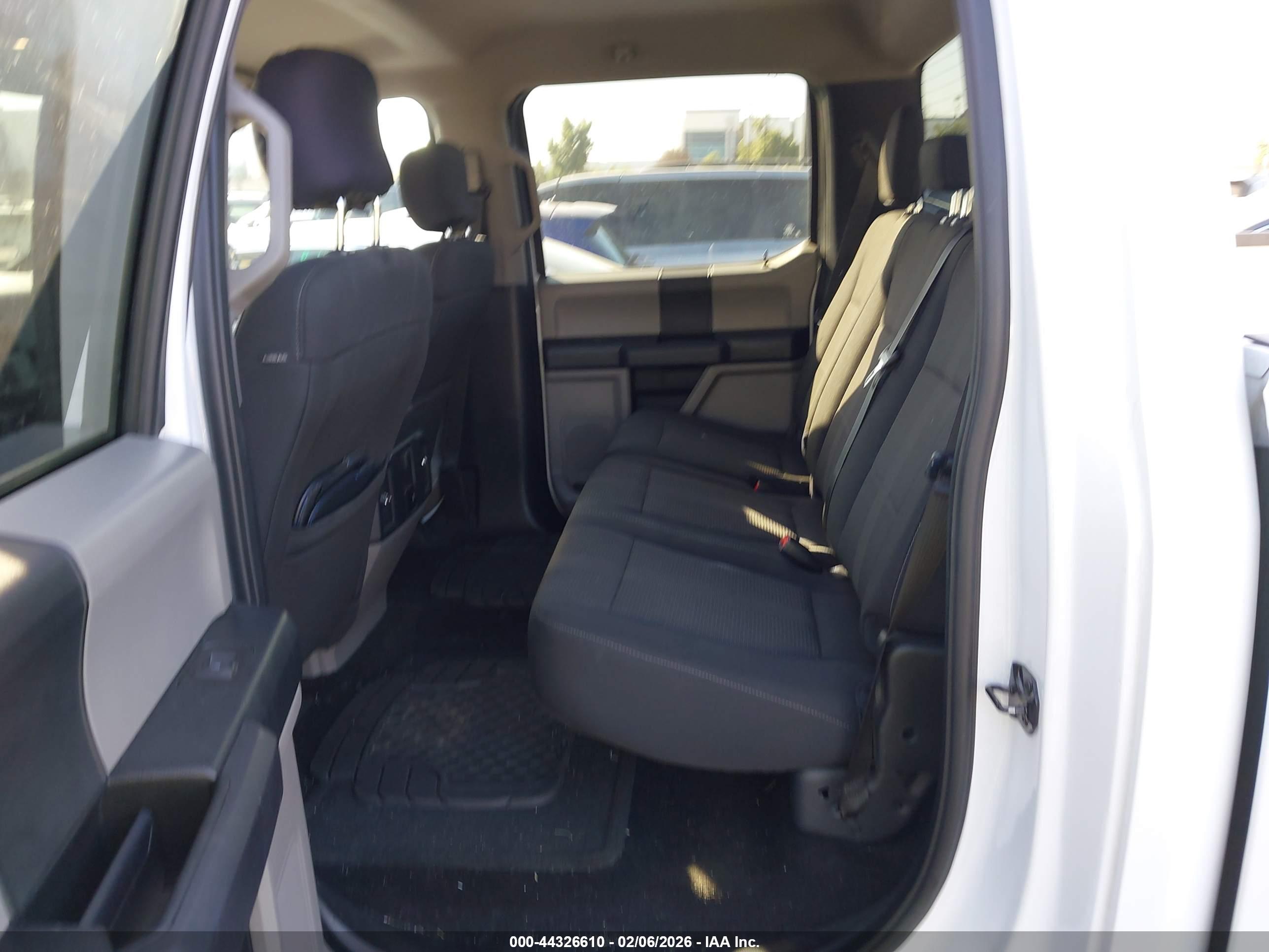FORD F-150 image 8