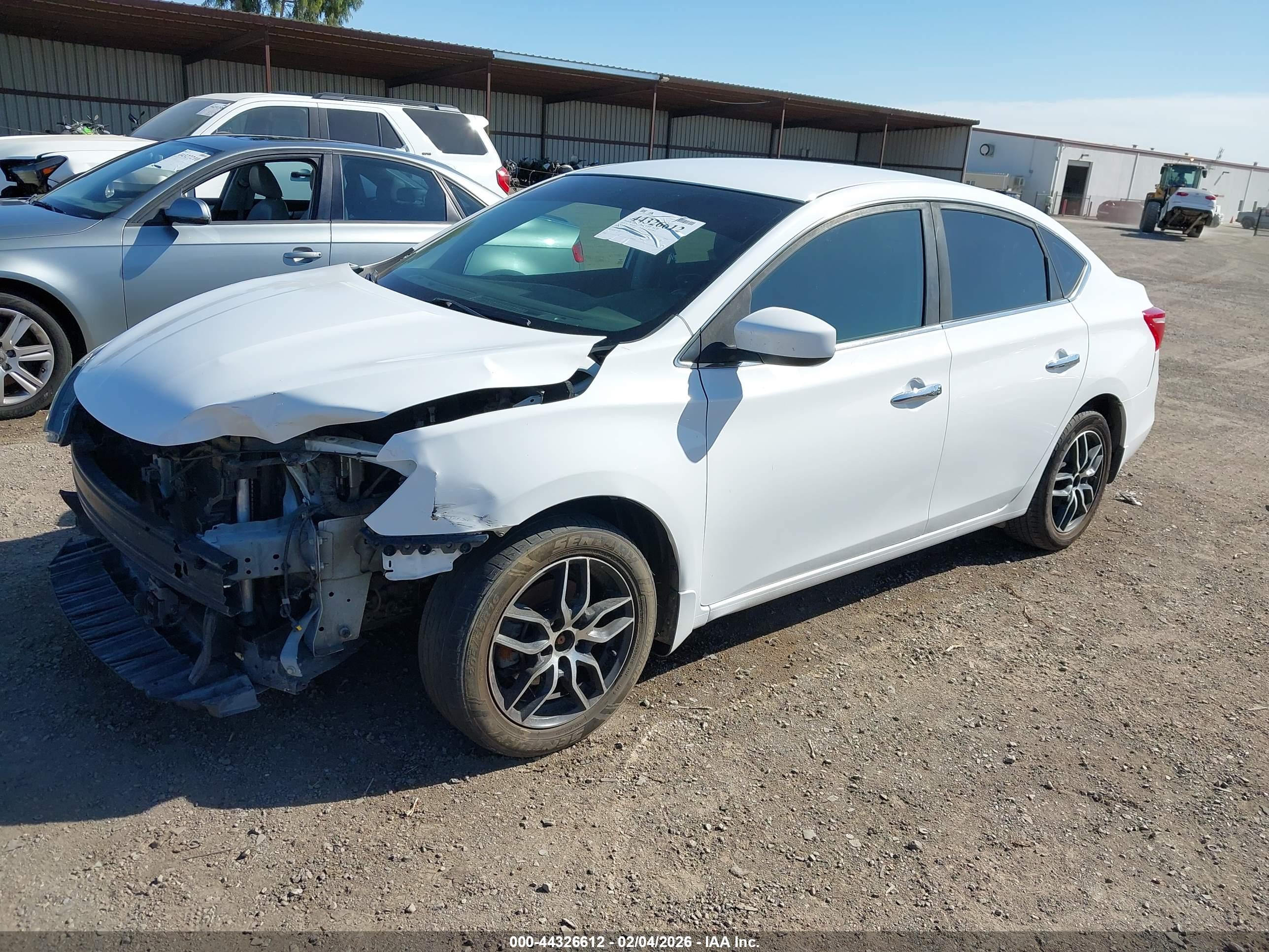 NISSAN SENTRA image 2