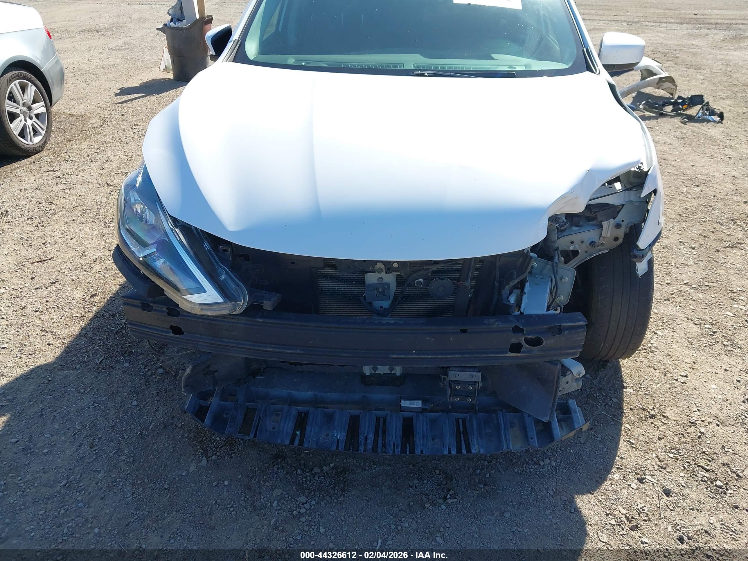 NISSAN SENTRA image 6
