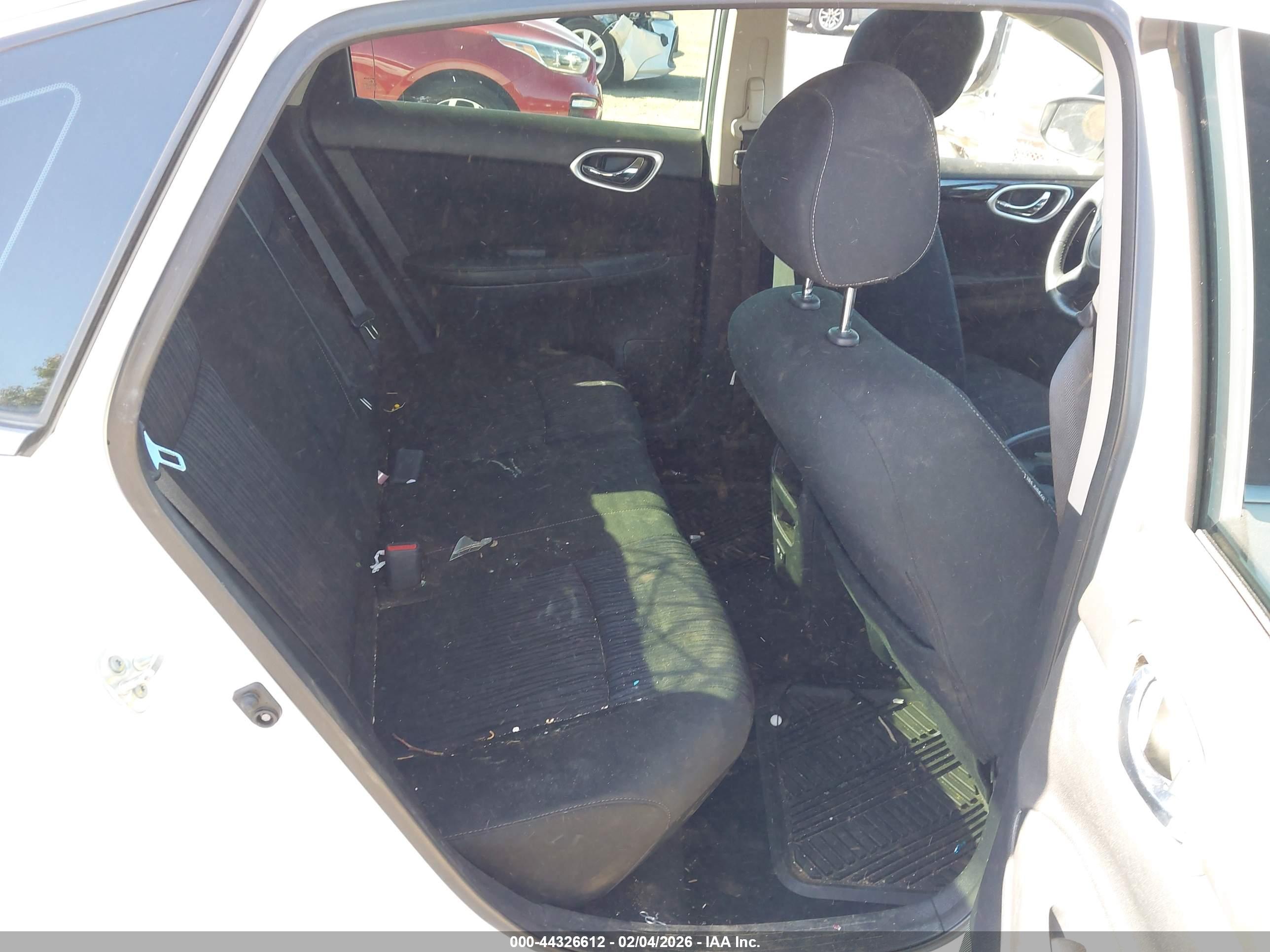 NISSAN SENTRA image 8