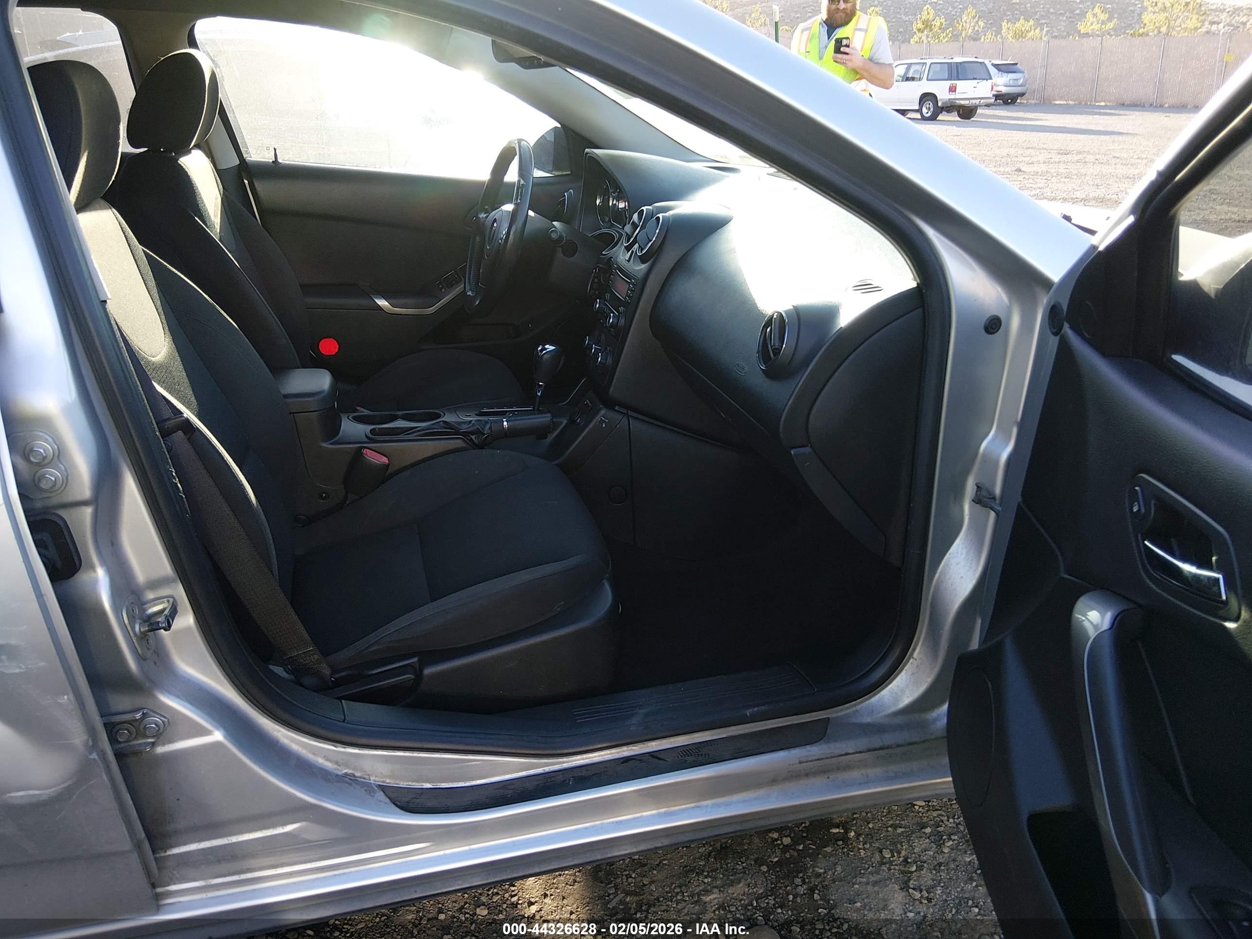 PONTIAC G6 image 5