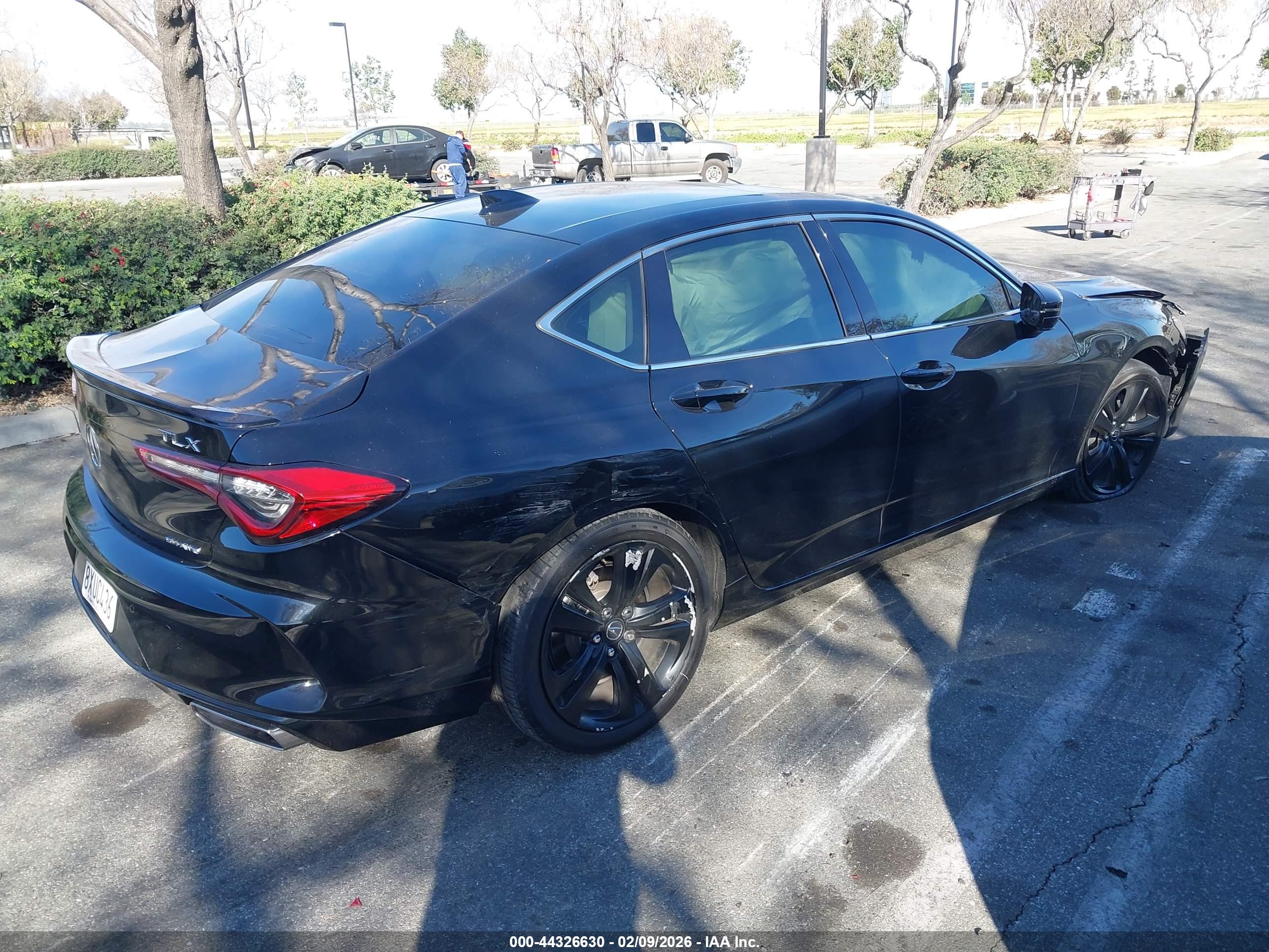 ACURA TLX image 4