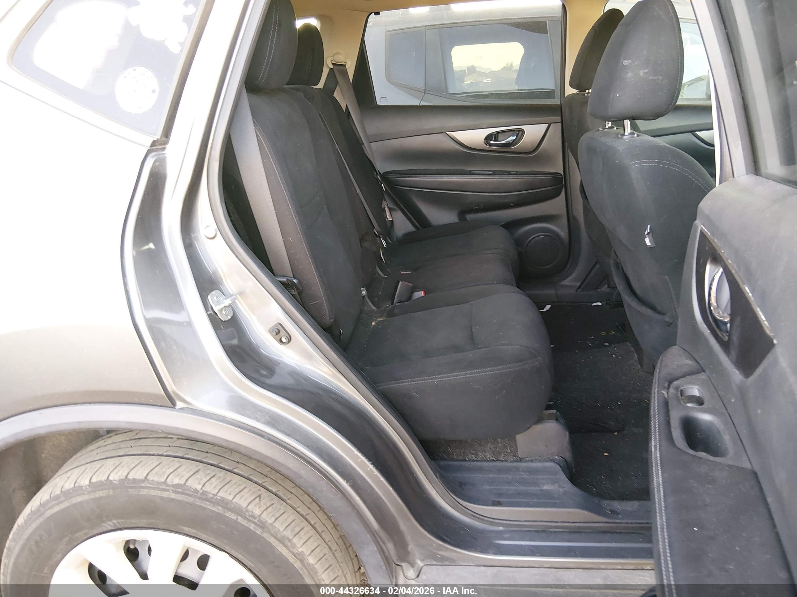 NISSAN ROGUE image 8