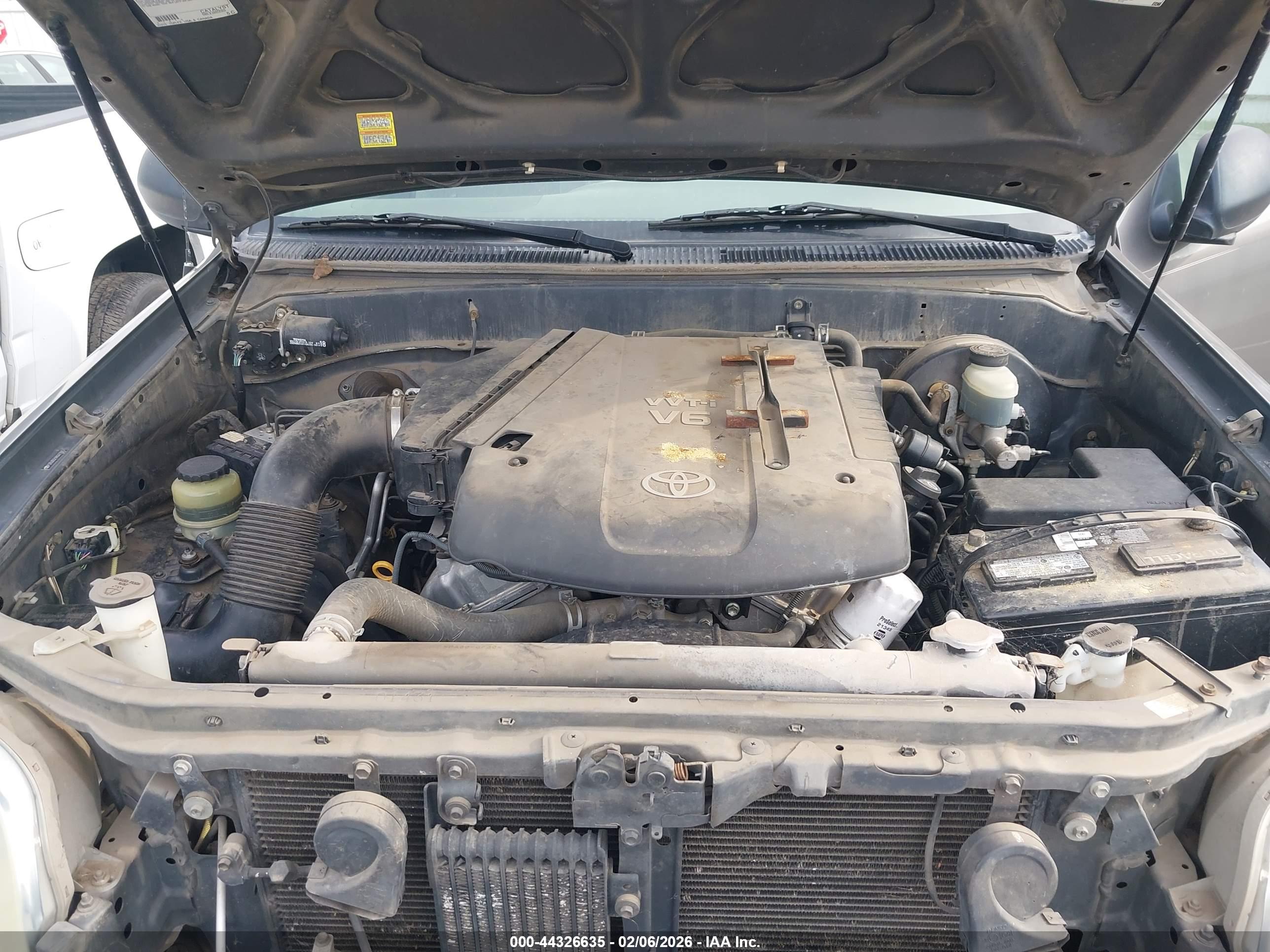 TOYOTA TUNDRA image 10