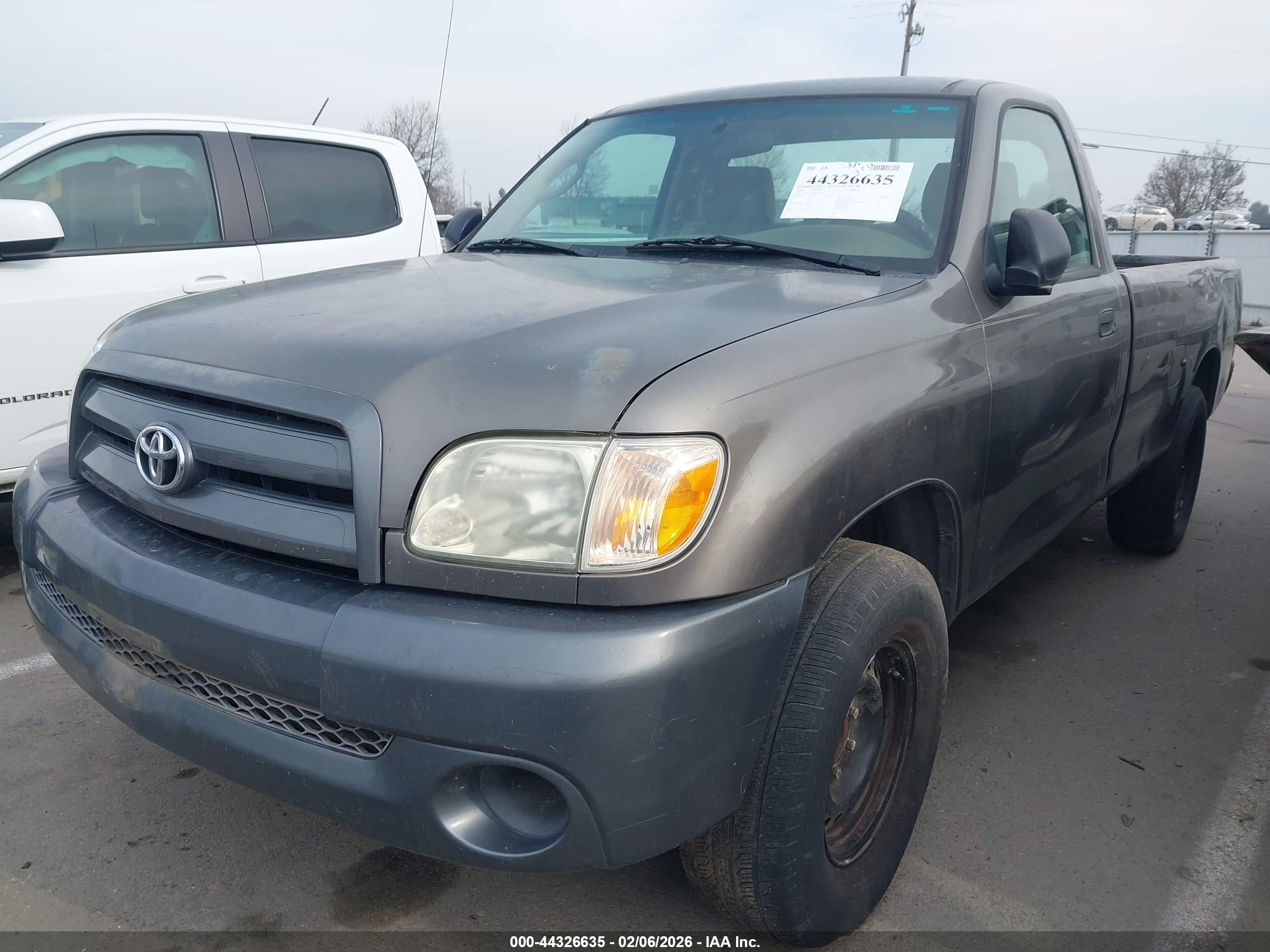 TOYOTA TUNDRA image 2