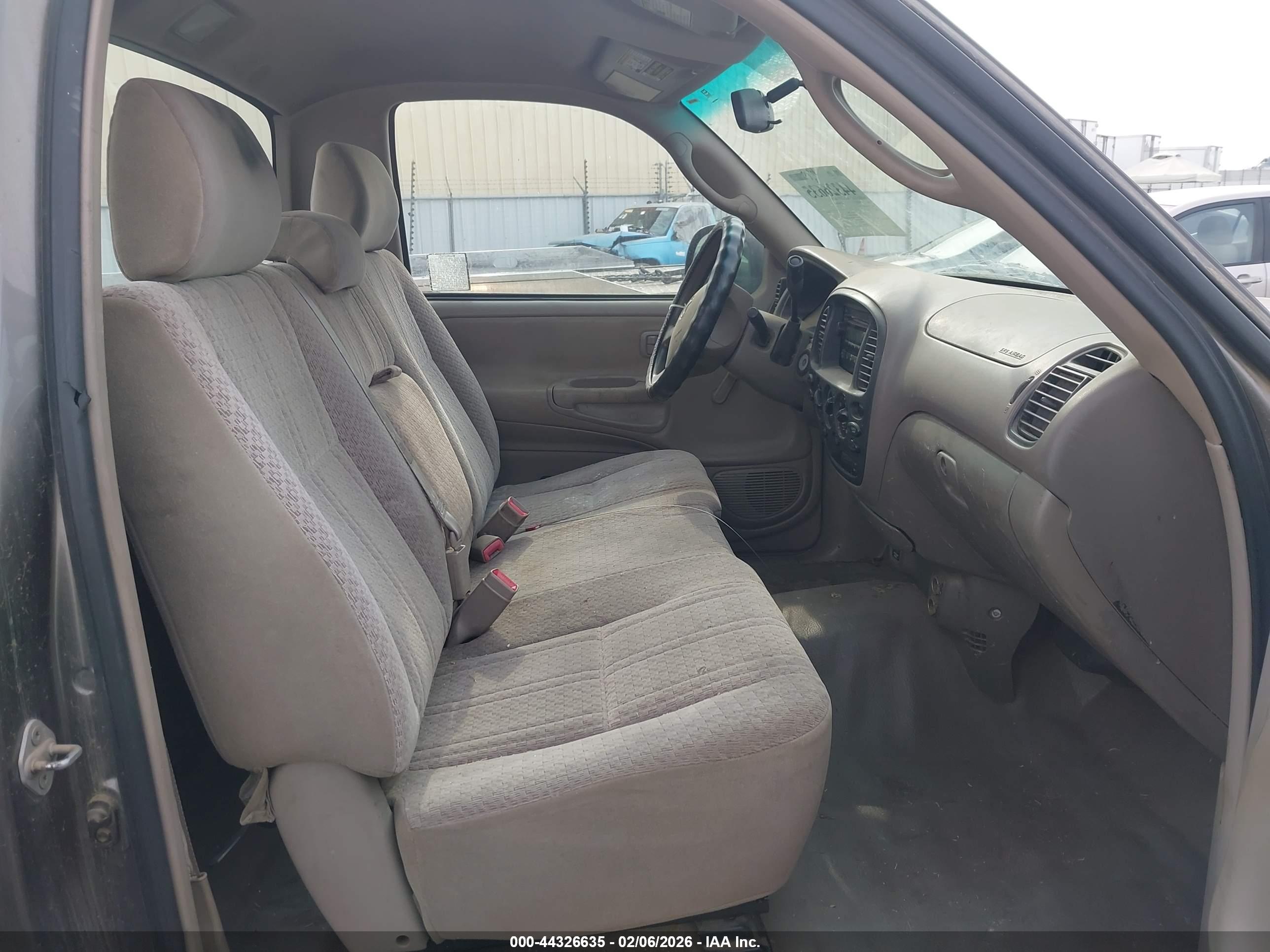 TOYOTA TUNDRA image 5