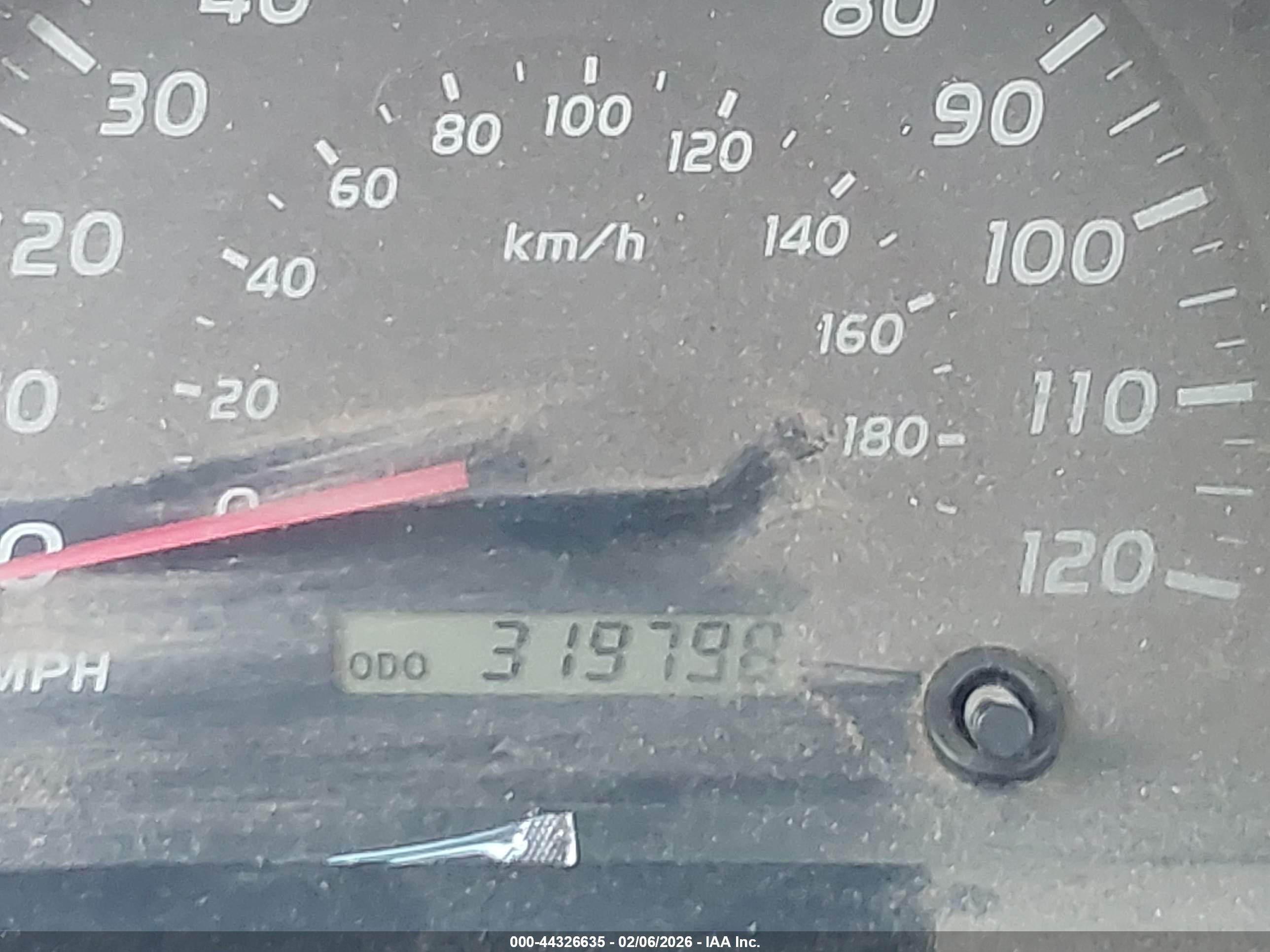 TOYOTA TUNDRA image 7