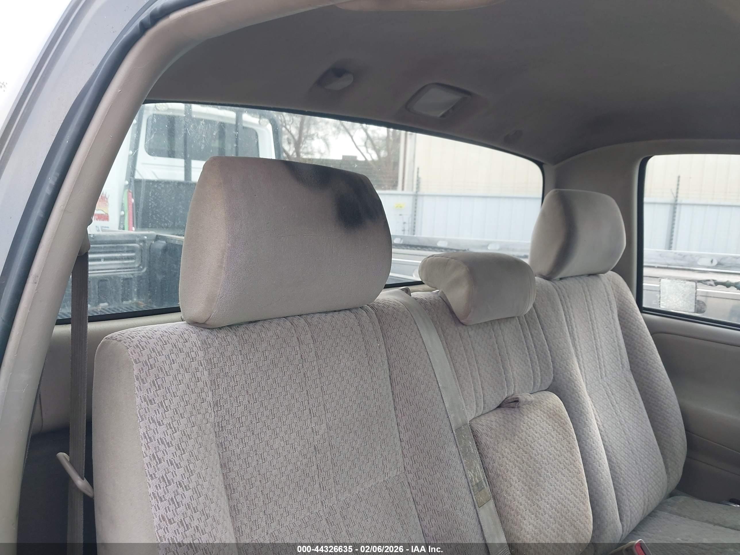 TOYOTA TUNDRA image 8