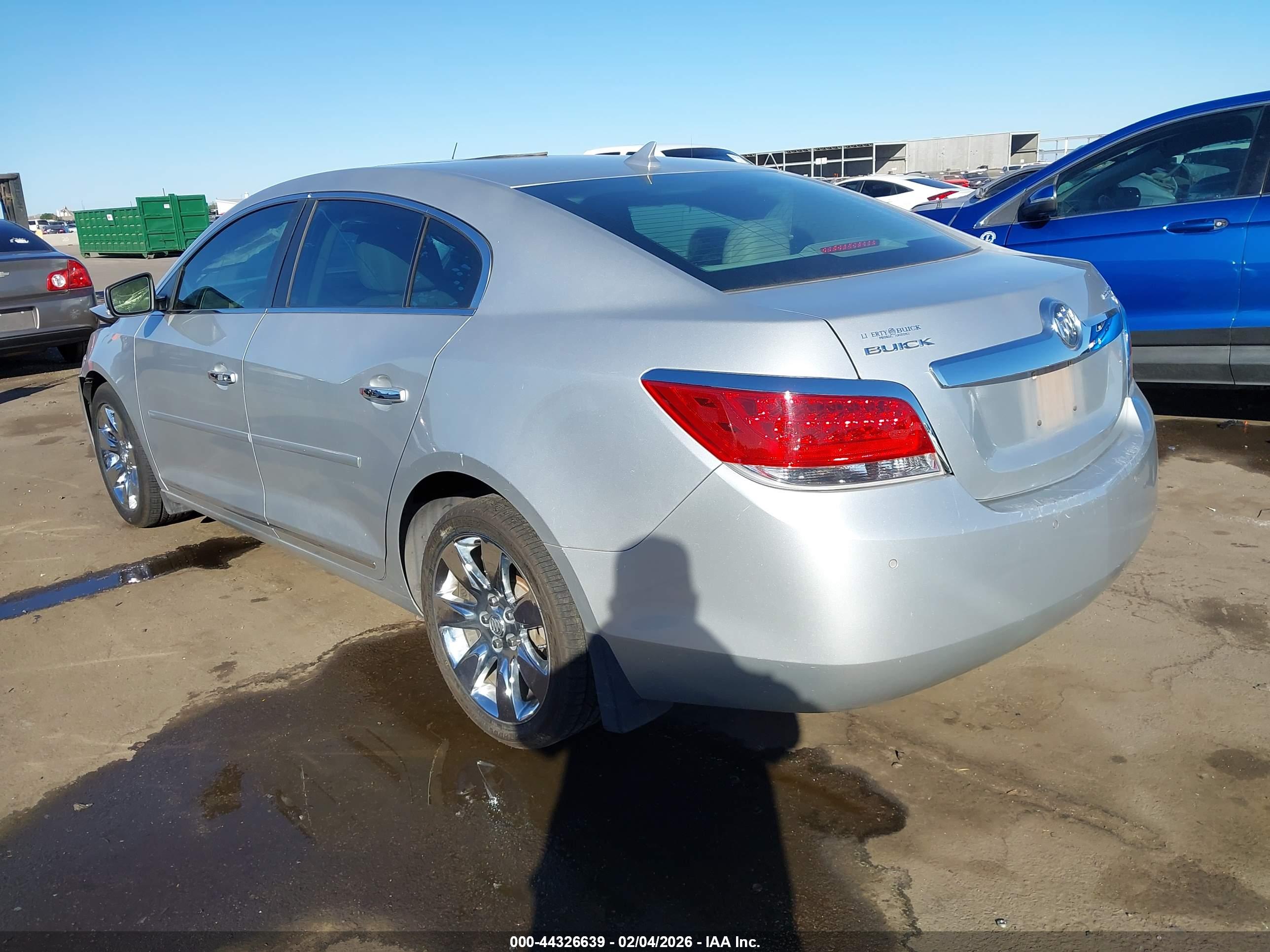 BUICK LACROSSE image 3