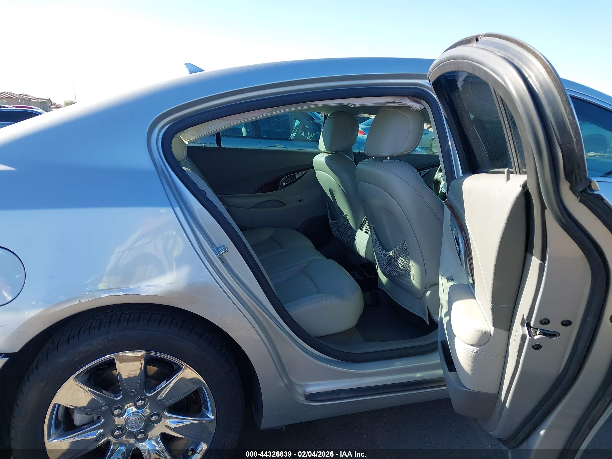 BUICK LACROSSE image 8