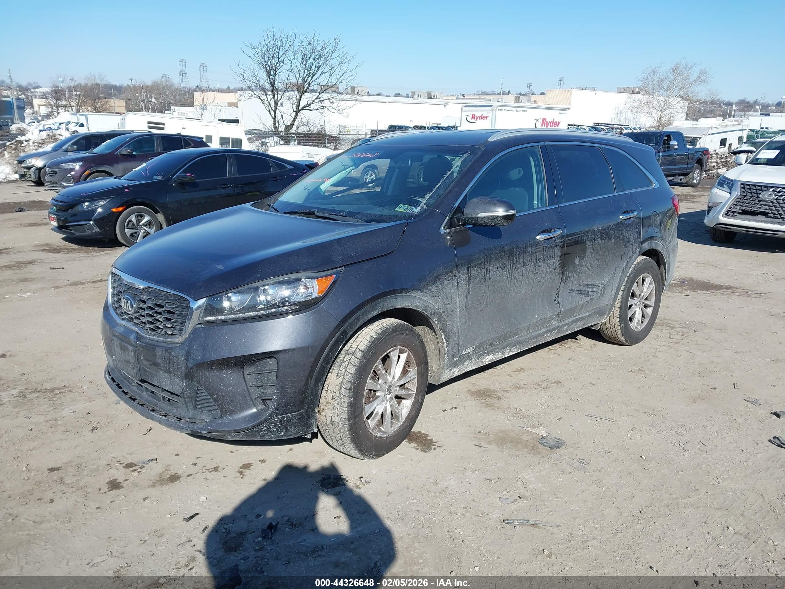 KIA SORENTO image 2