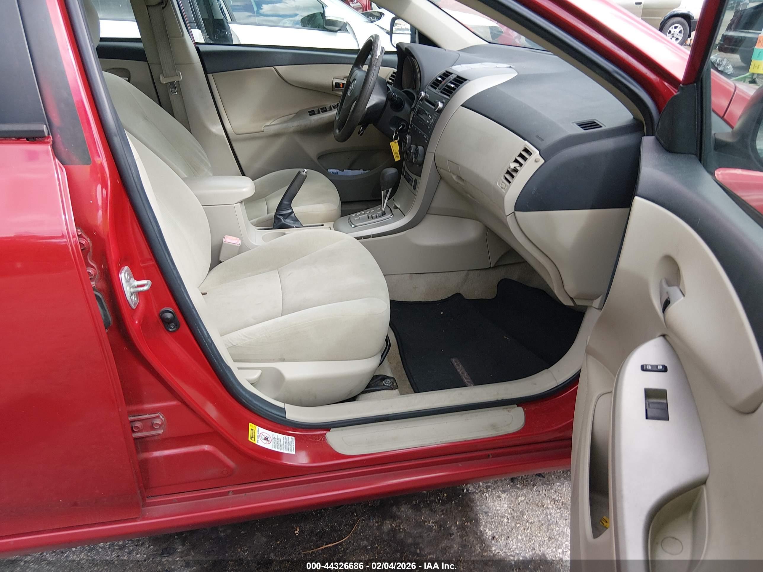 TOYOTA COROLLA image 5