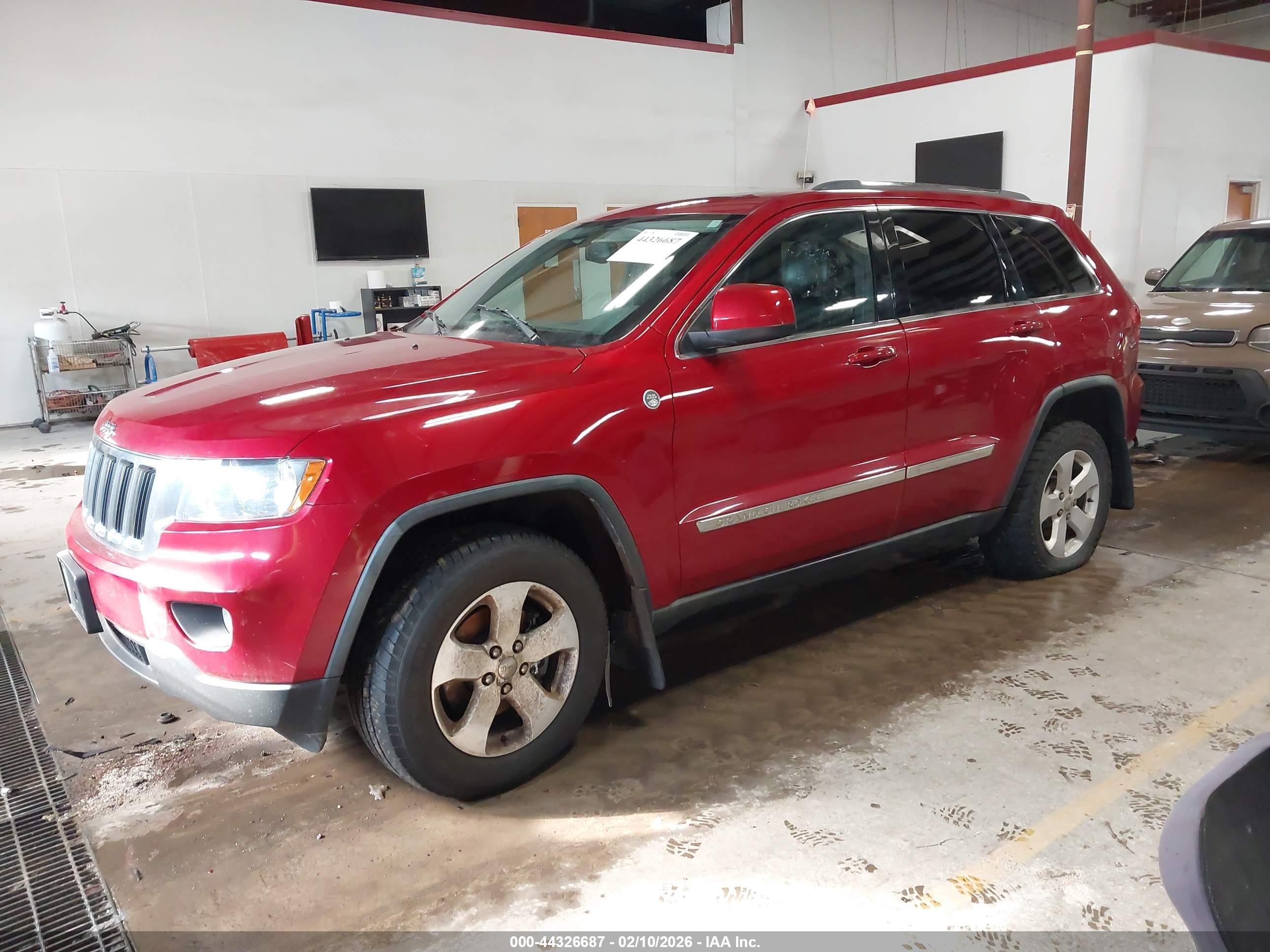 JEEP GRAND image 2
