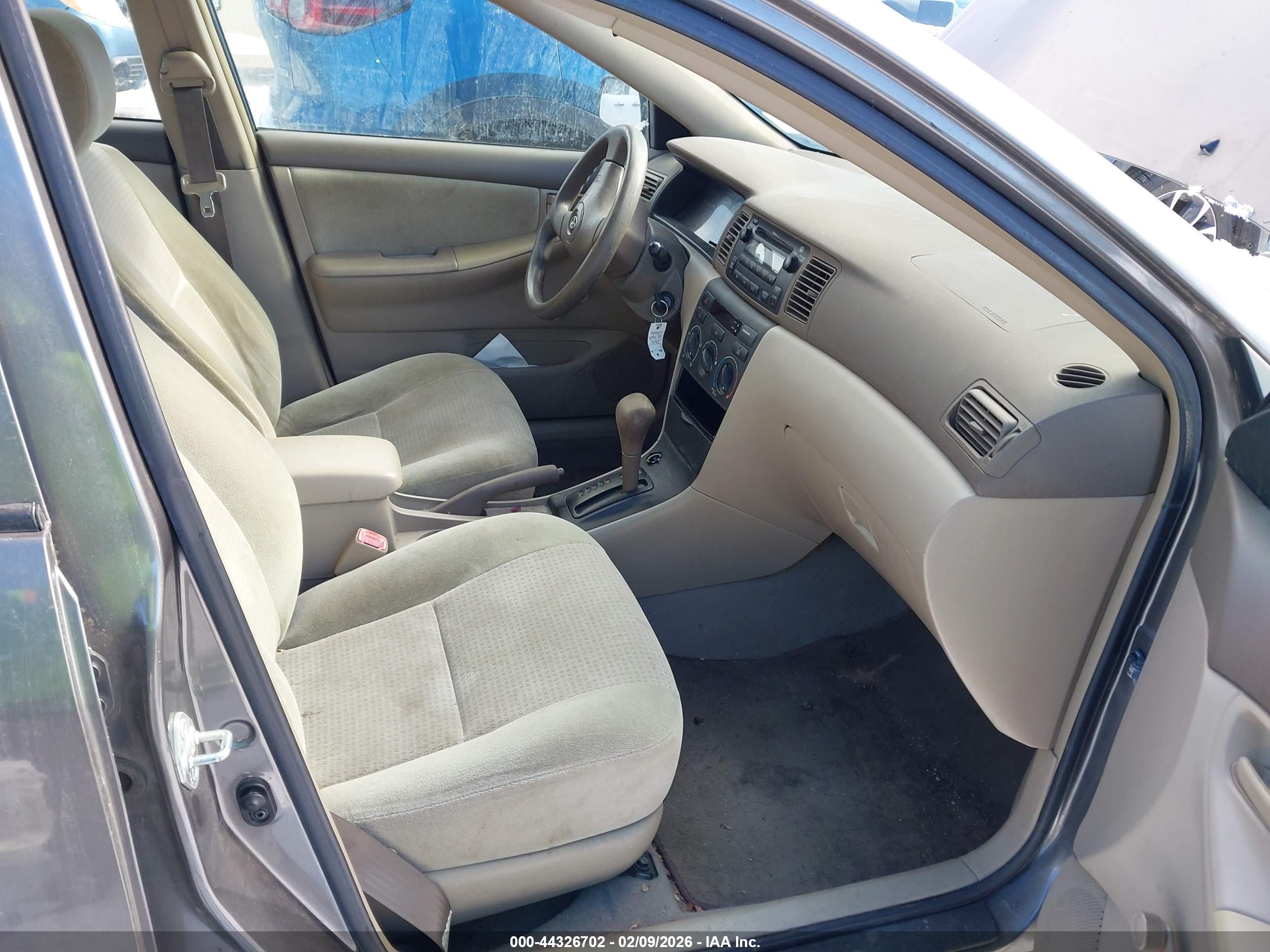 TOYOTA COROLLA image 5