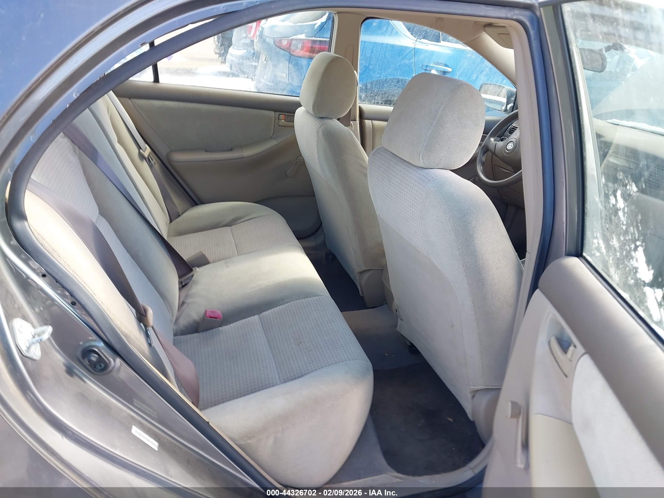 TOYOTA COROLLA image 8