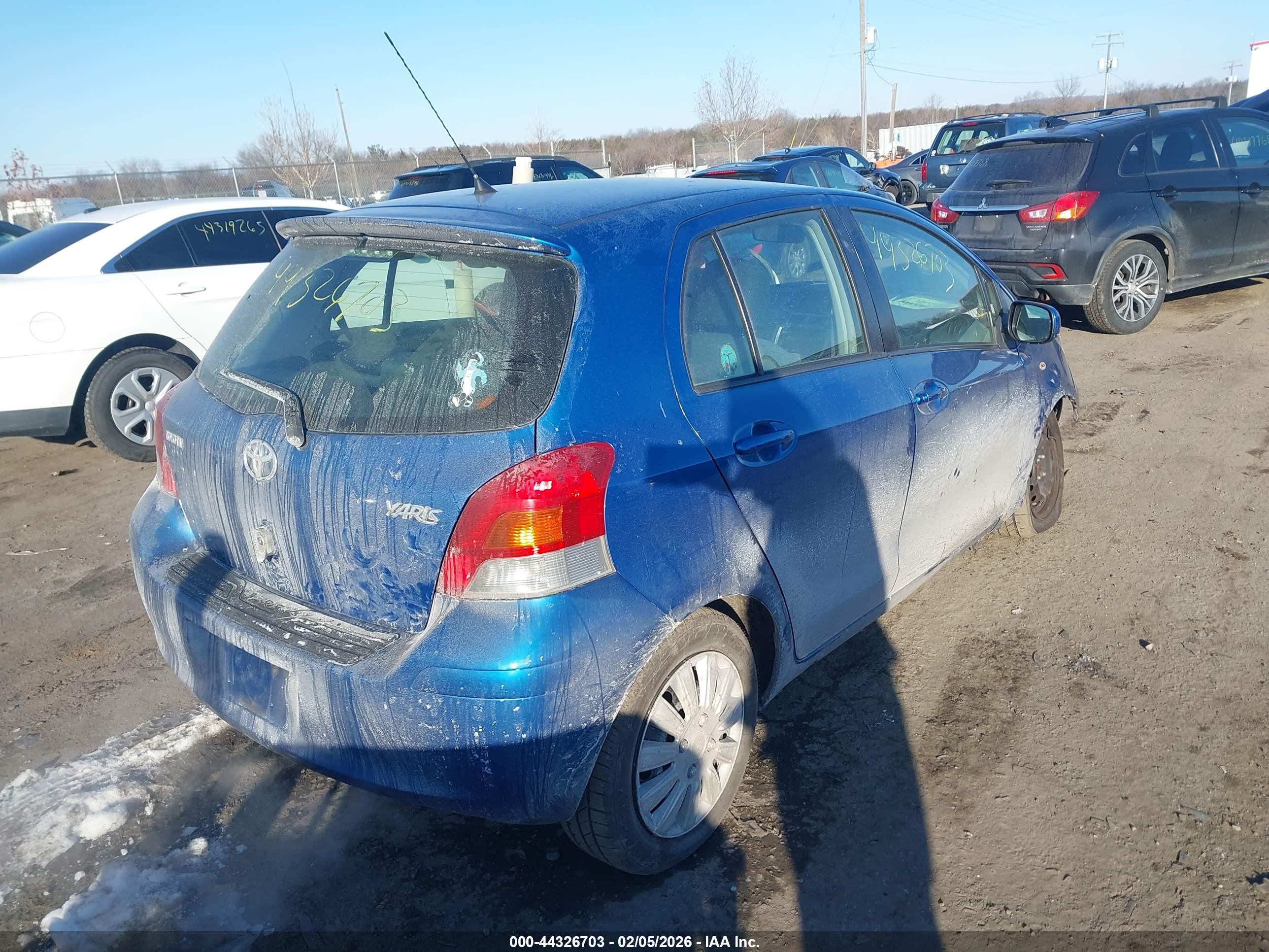 TOYOTA YARIS image 4
