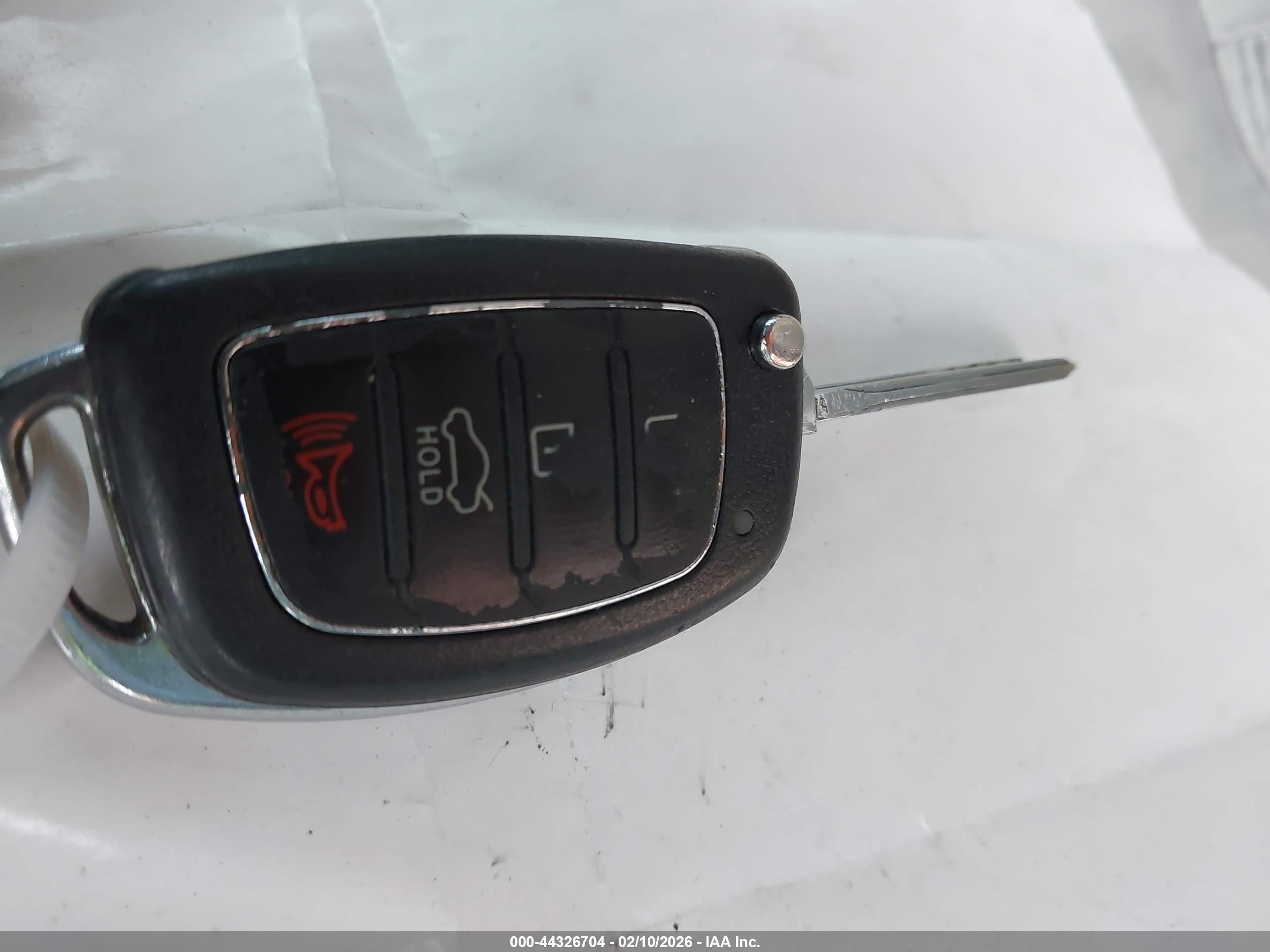 HYUNDAI SONATA image 11