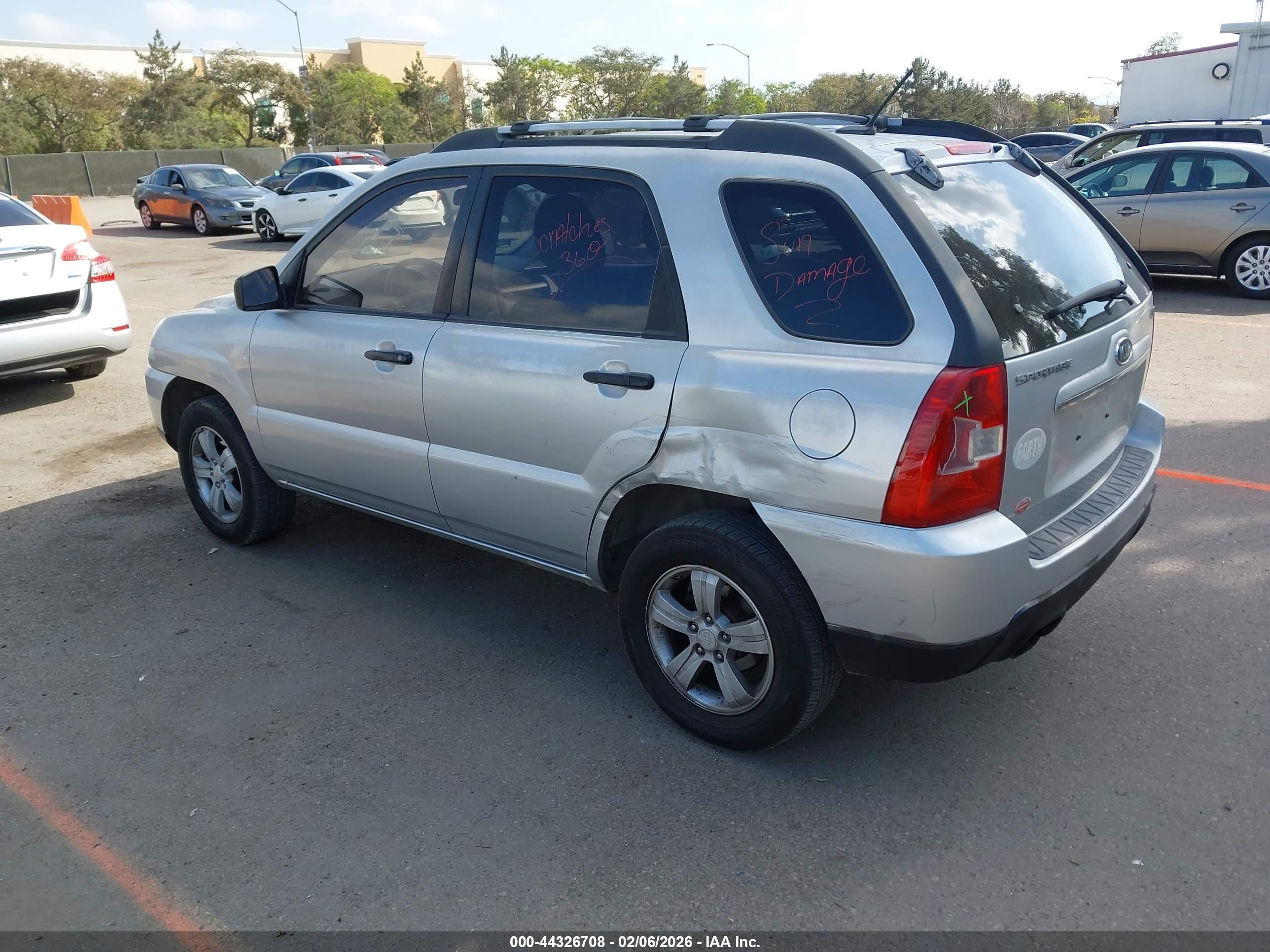 KIA SPORTAGE image 3