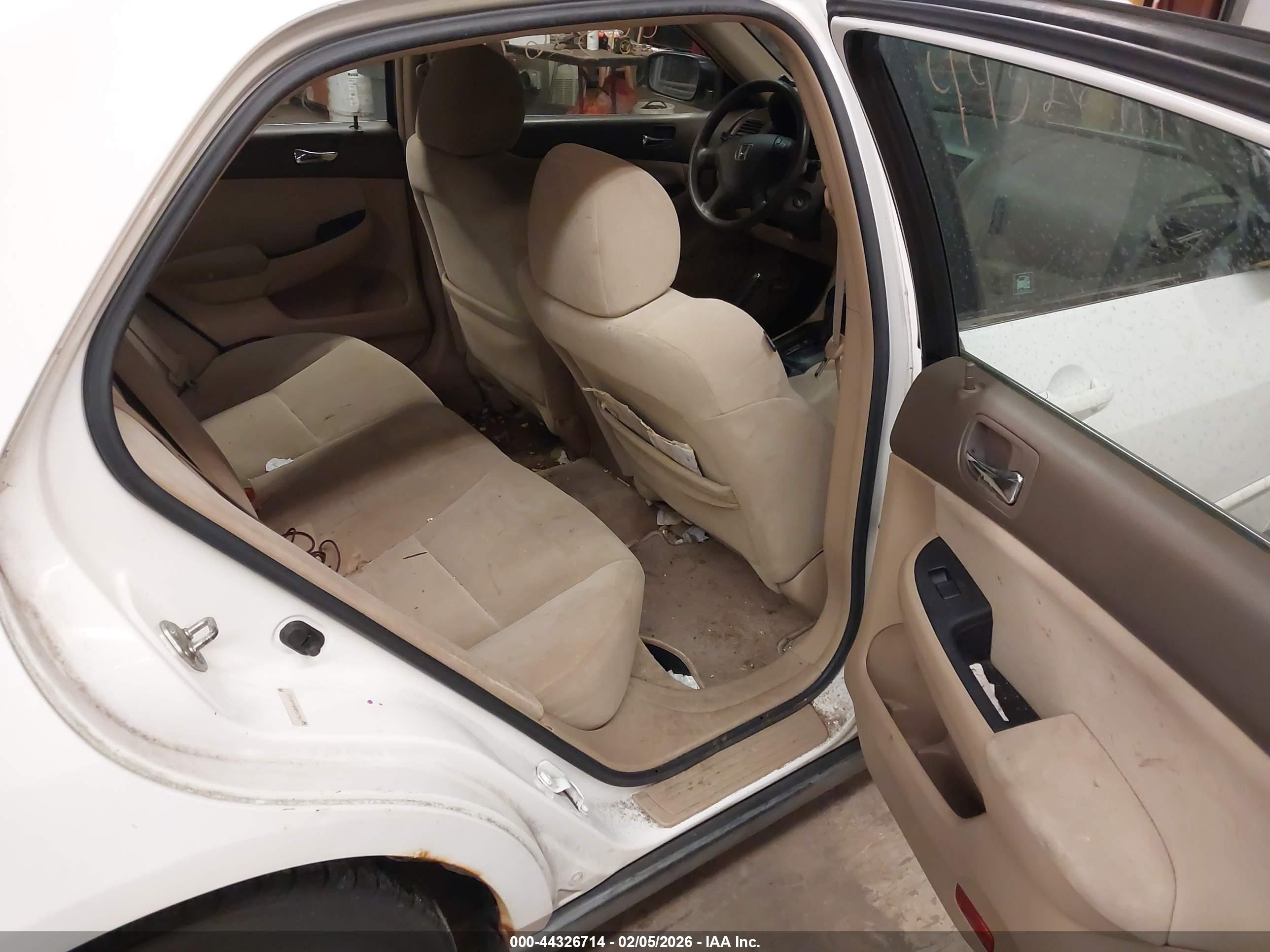 HONDA ACCORD image 8