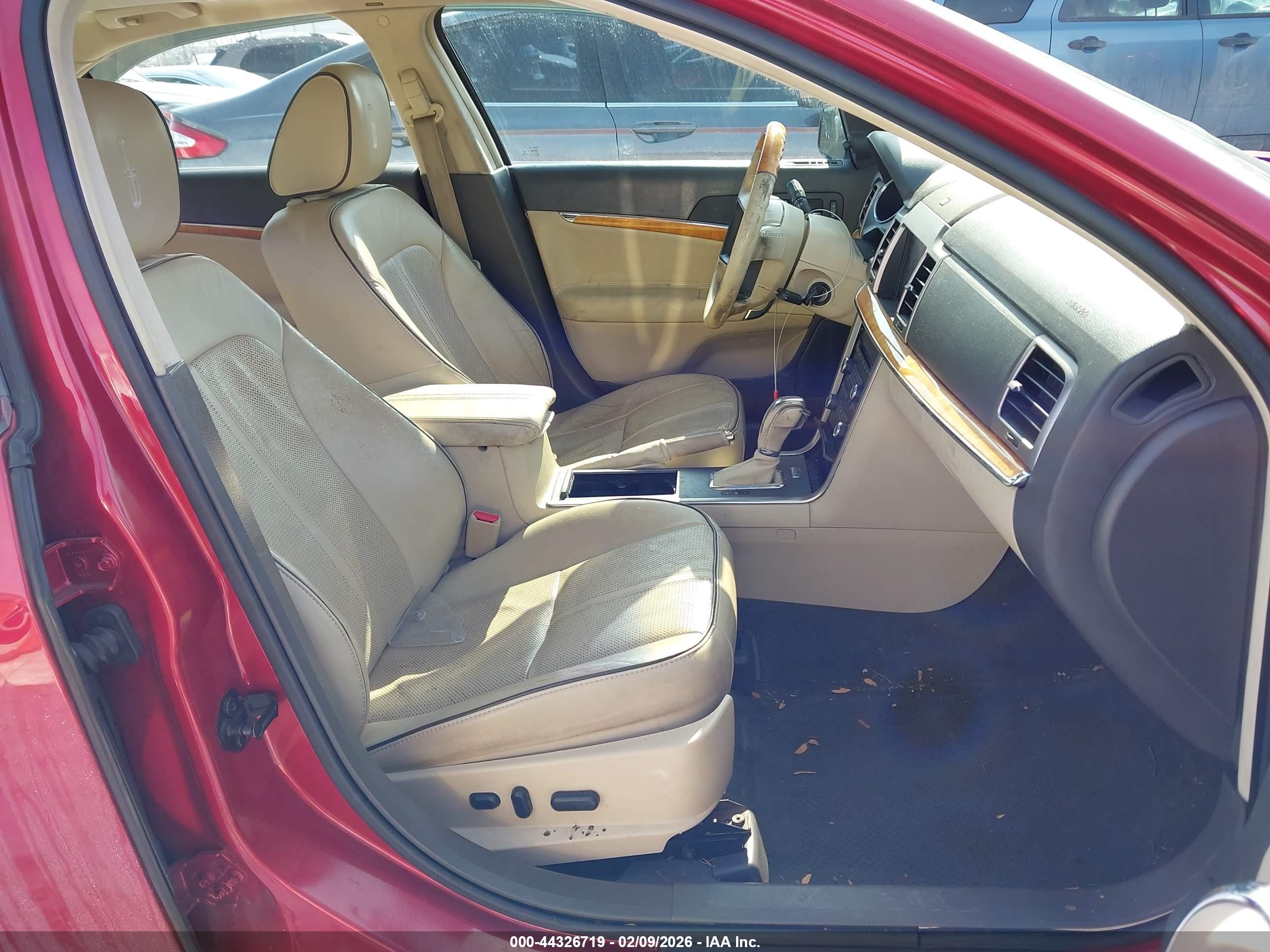 LINCOLN MKZ image 5