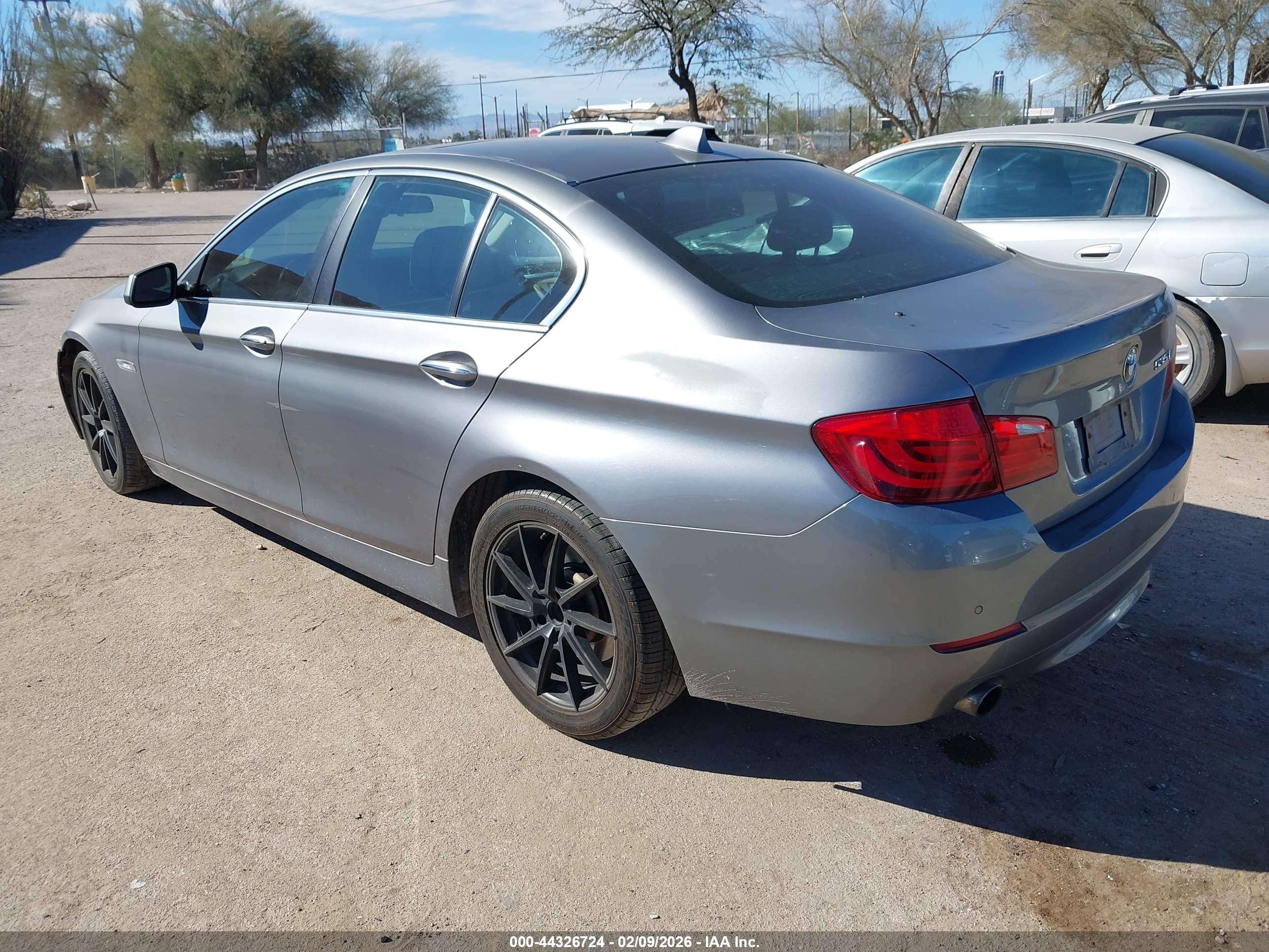 BMW 535I image 3