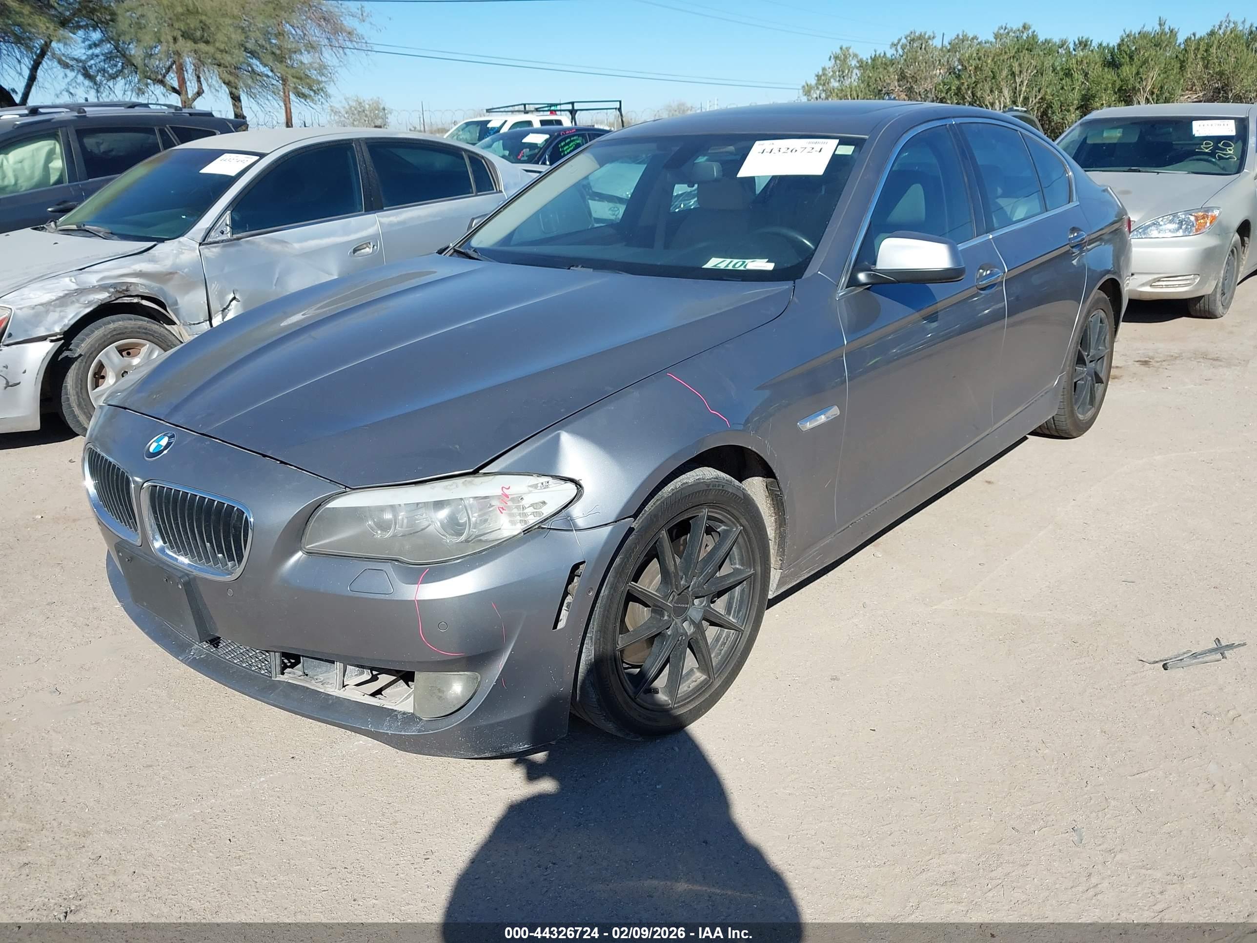 BMW 535I image 6