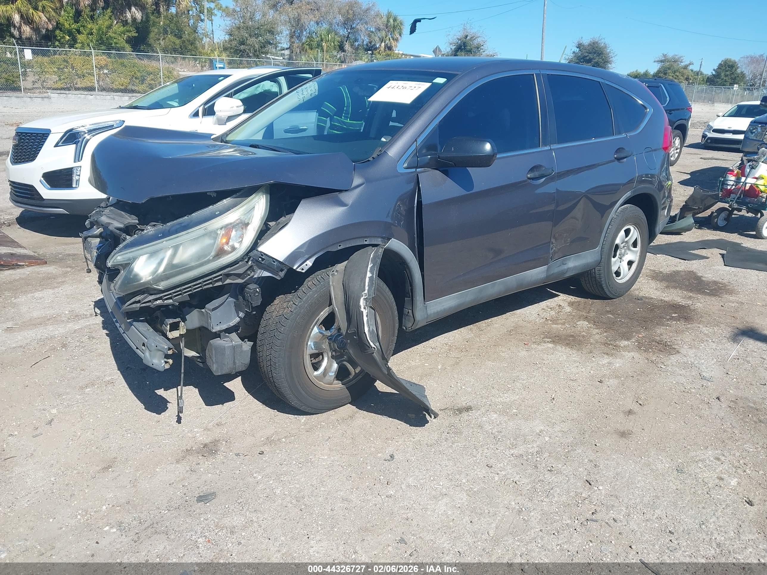 HONDA CR-V image 2