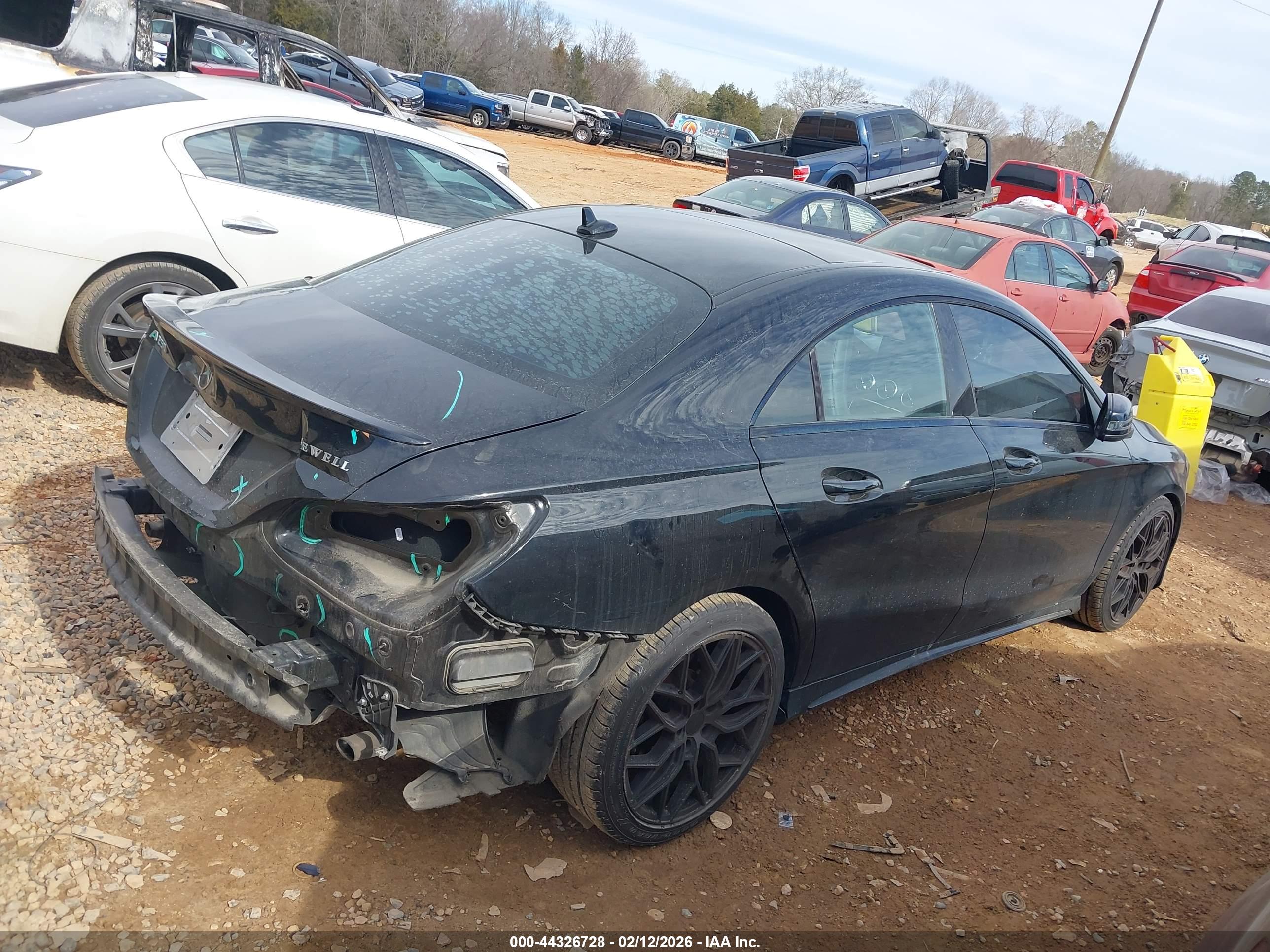 MERCEDES-BENZ CLA image 4